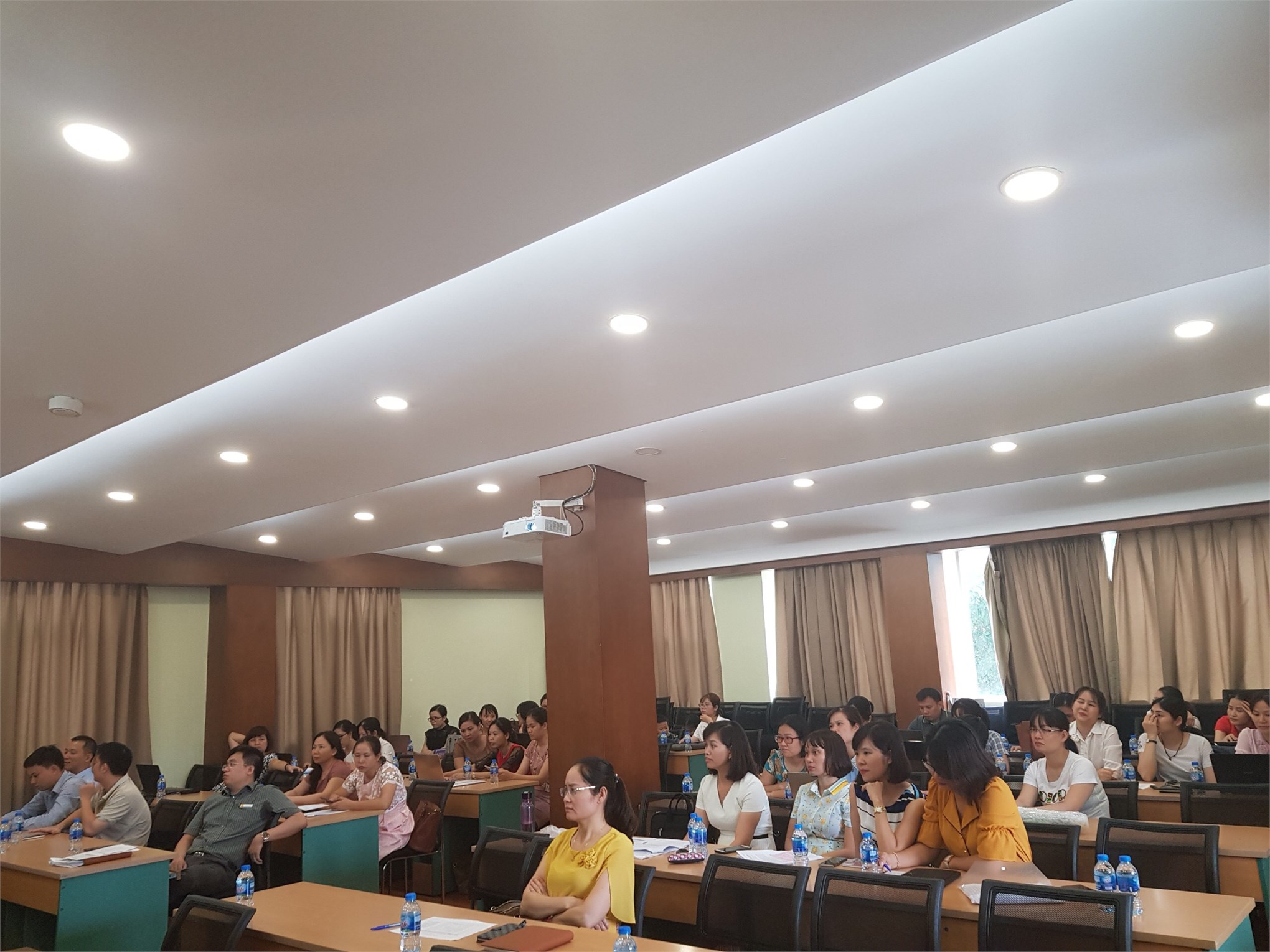 Hội nghị khoa học khoa Kế toán Kiểm toán năm học 2018-2019