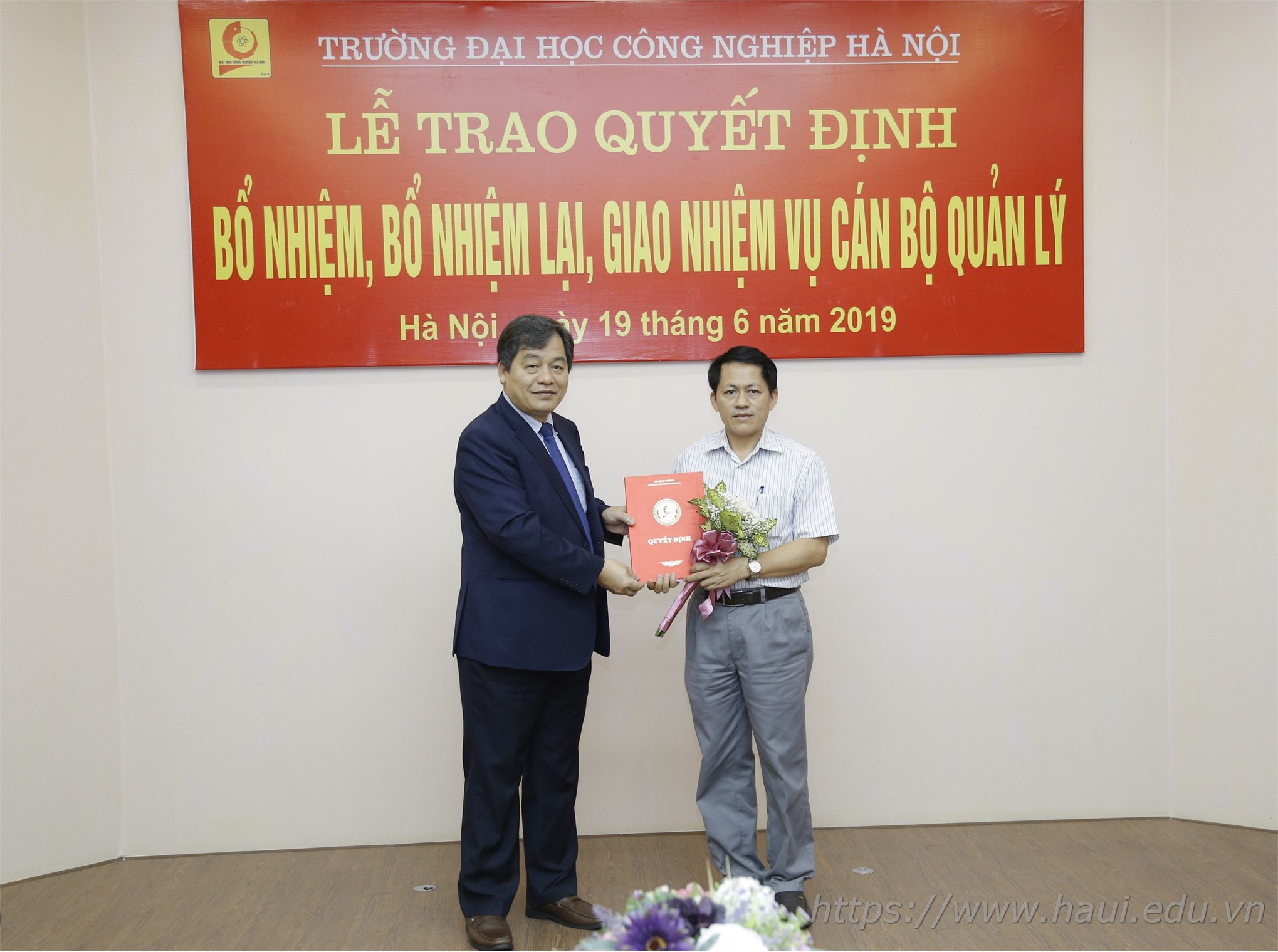 Đại học Công nghiệp Hà Nội trao quyết định bổ nhiệm cán bộ quản lý