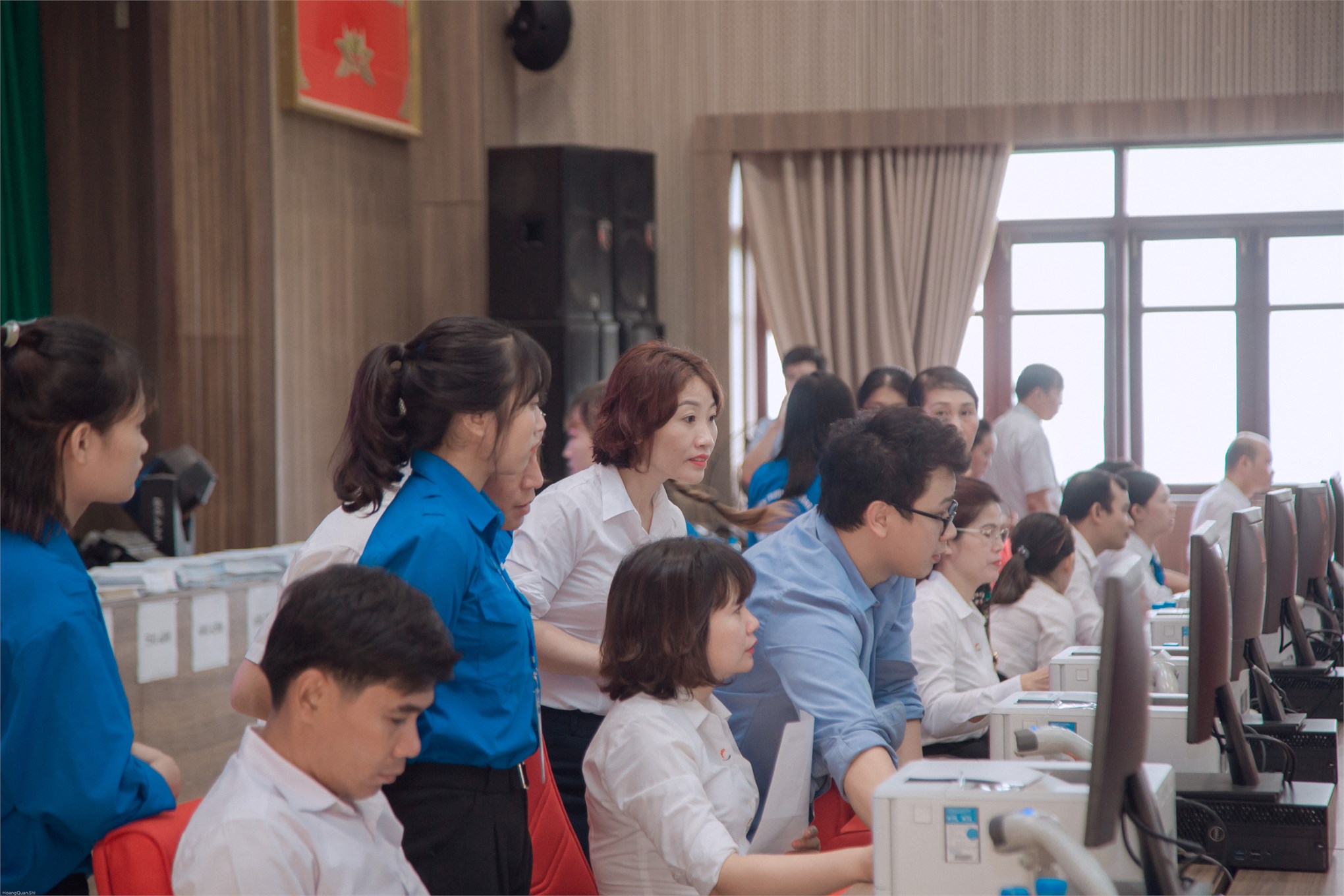 Thí sinh đăng ký xác nhận nhập học tại Đại học Công nghiệp Hà Nội năm 2019