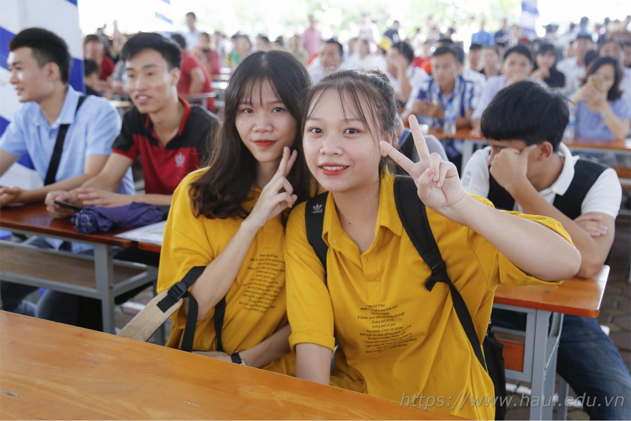 Ngày hội chào tân sinh viên Đại học Công nghiệp Hà Nội năm 2019