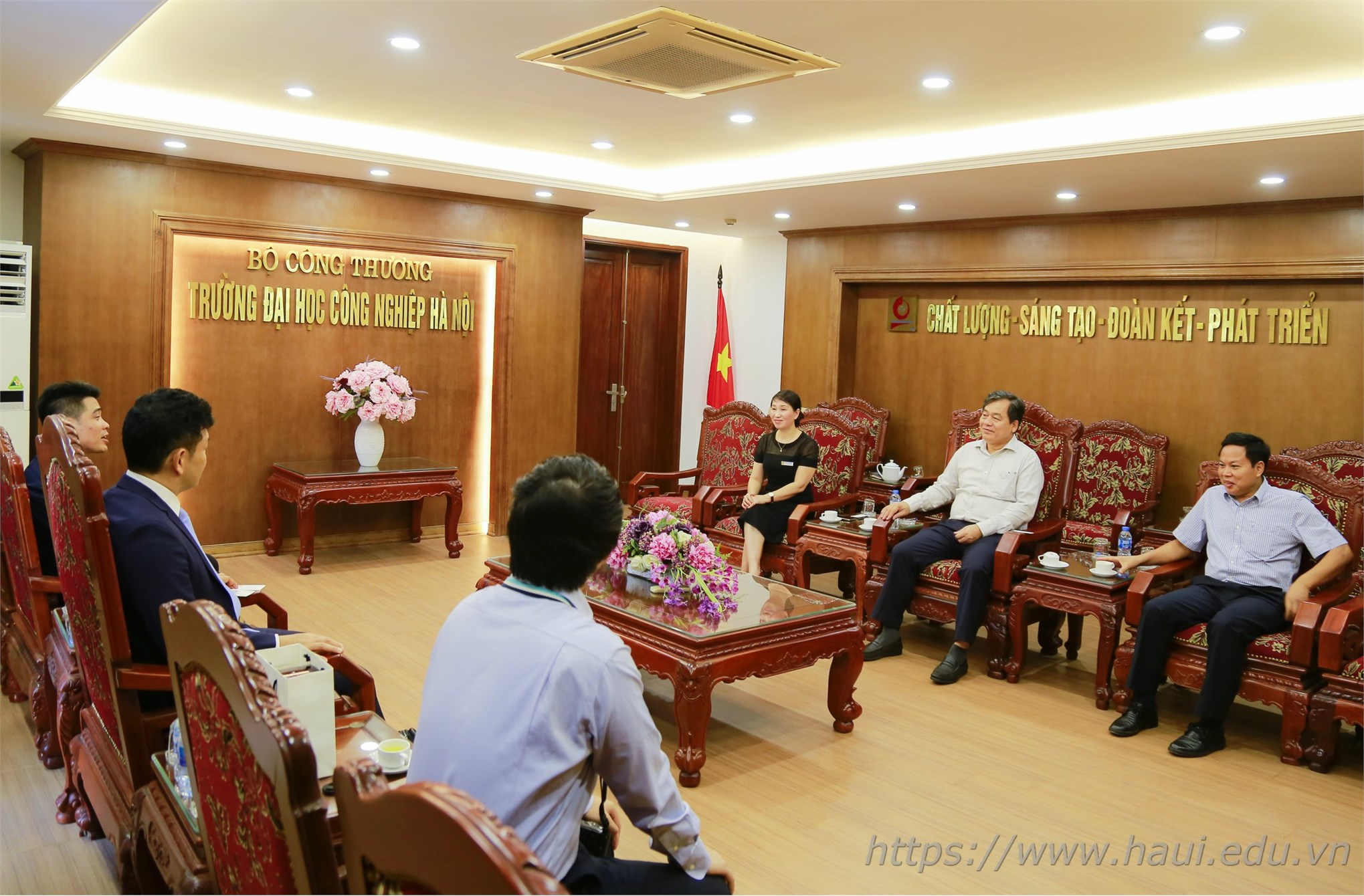 Seminar on training program for HaUI talented engineers of O-OKA Giken Company