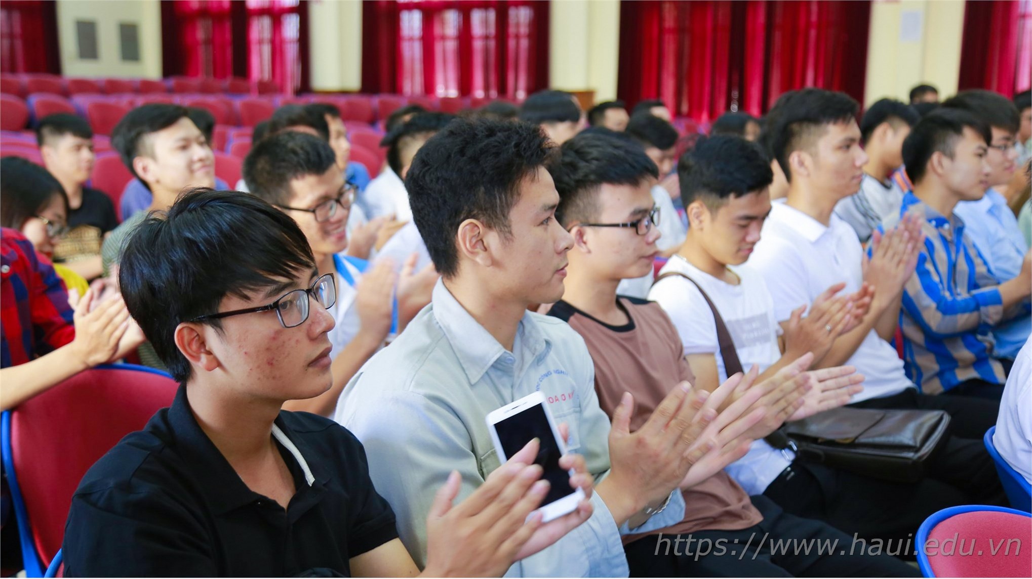 Scholarships for 74 HaUI students from Nissan Automotive Technology and Pasona Tech Vietnam 
