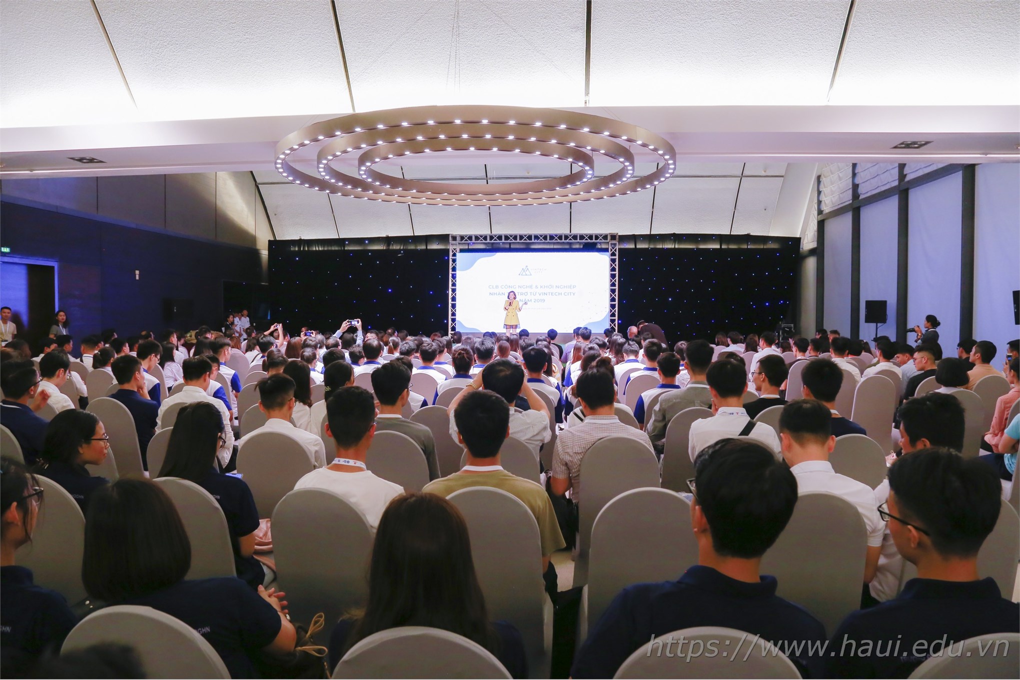 HaUI Students receive start-up funding from VinTech City