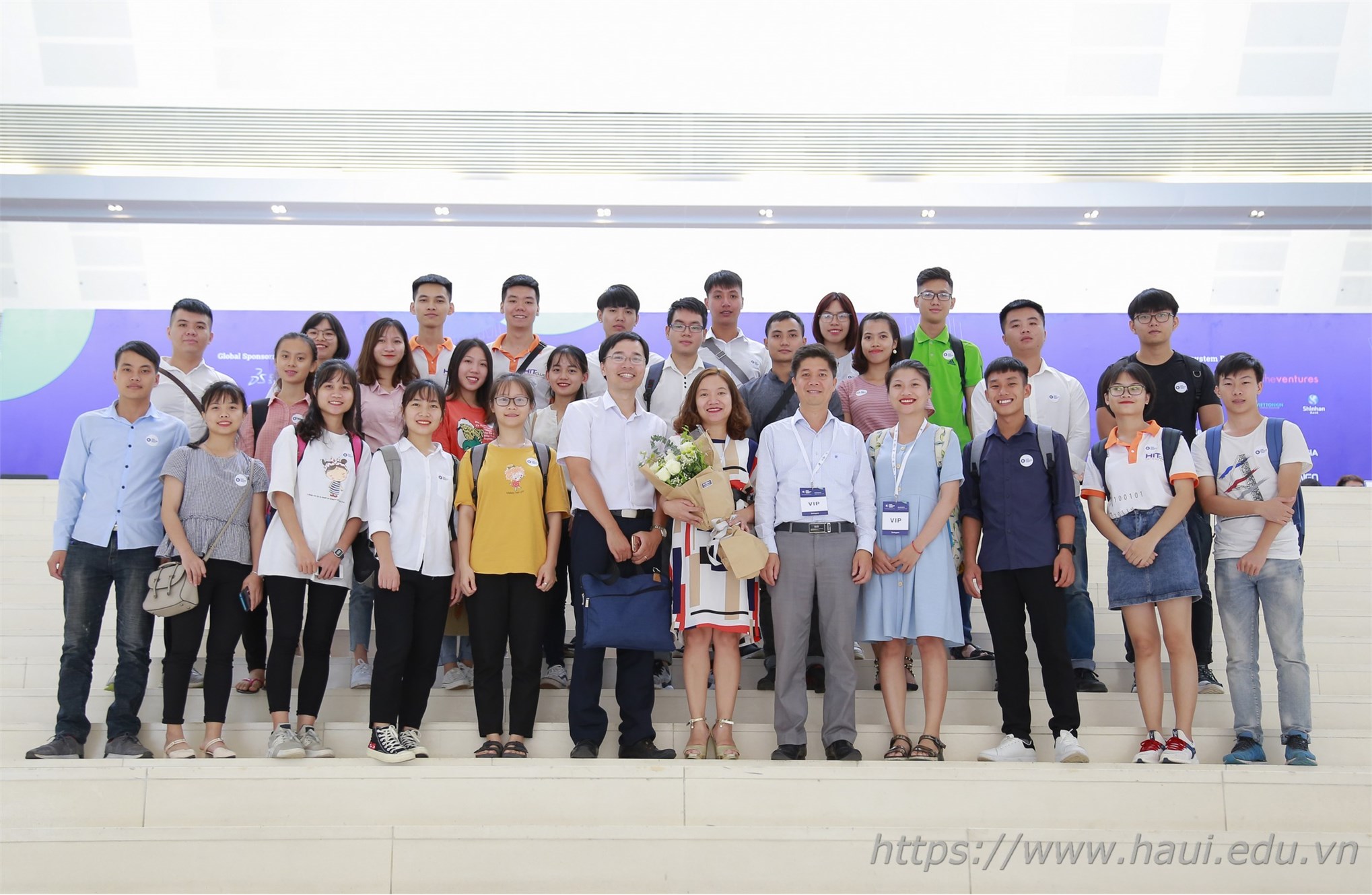 HaUI Students receive start-up funding from VinTech City