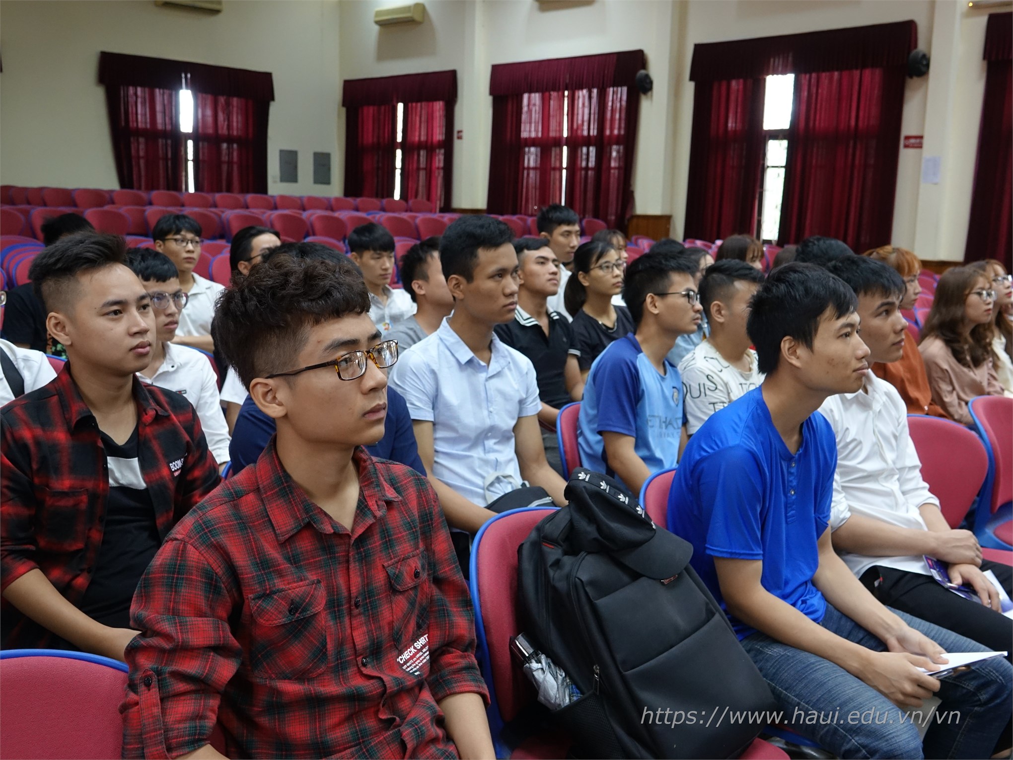 Many internship opportunities for IT and Electronics students at Toshiba Vietnam