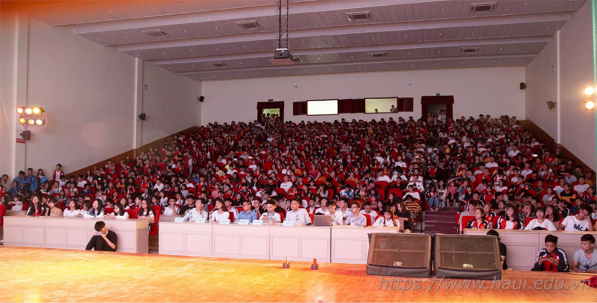 A series of activities to welcome the 9th Congress of Ho Chi Minh Communist Youth Union of Hanoi University of Industry