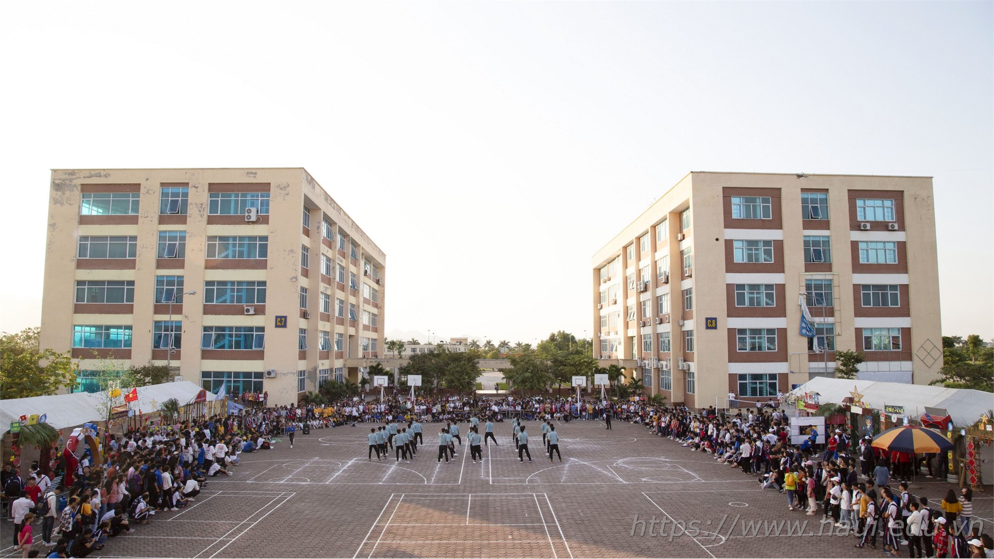 A series of activities to welcome the 9th Congress of Ho Chi Minh Communist Youth Union of Hanoi University of Industry