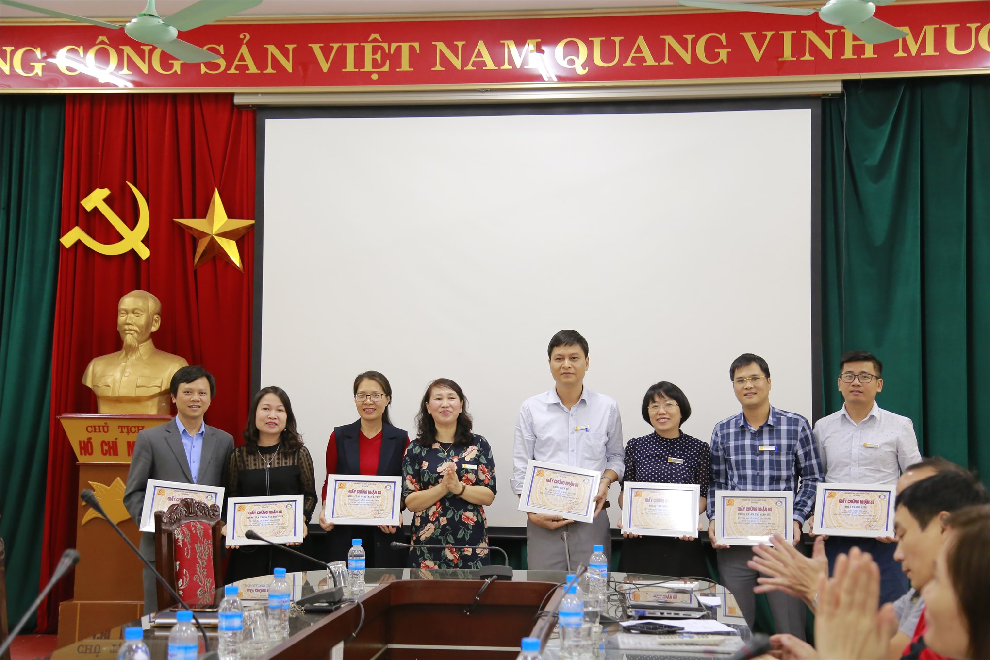 Tuần 5S lần thứ 18 với chủ đề “Hoạt động 5S hướng tới ngày Nhà giáo Việt Nam 20/11”