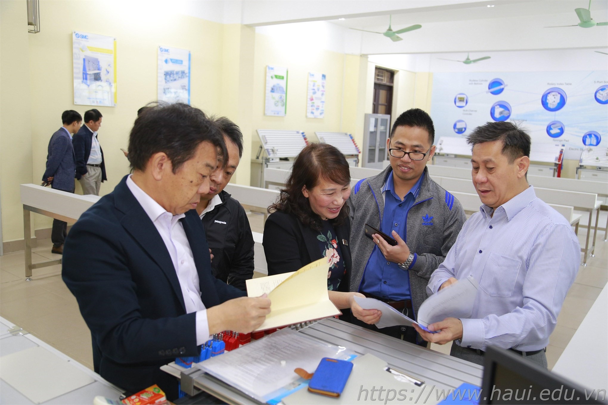 Hanoi University of Industry works with SMC Corporation Vietnam