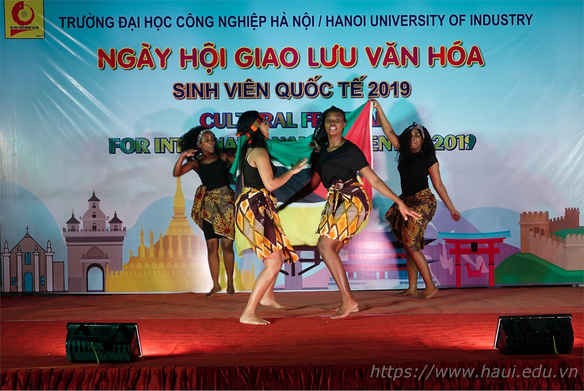 HaUI organizes the Cultural Festival for International Students 2019