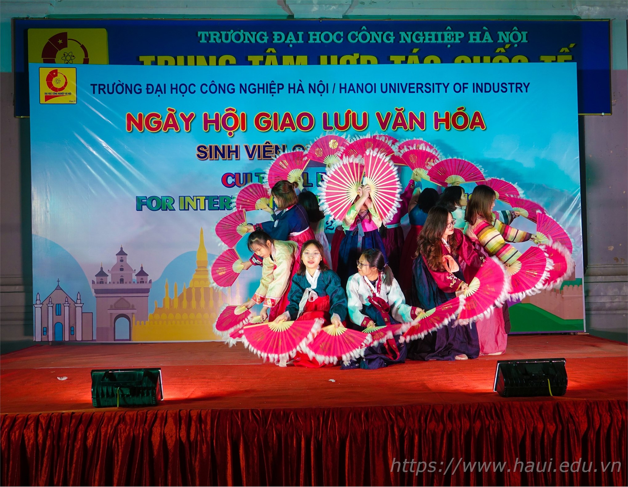 HaUI organizes the Cultural Festival for International Students 2019