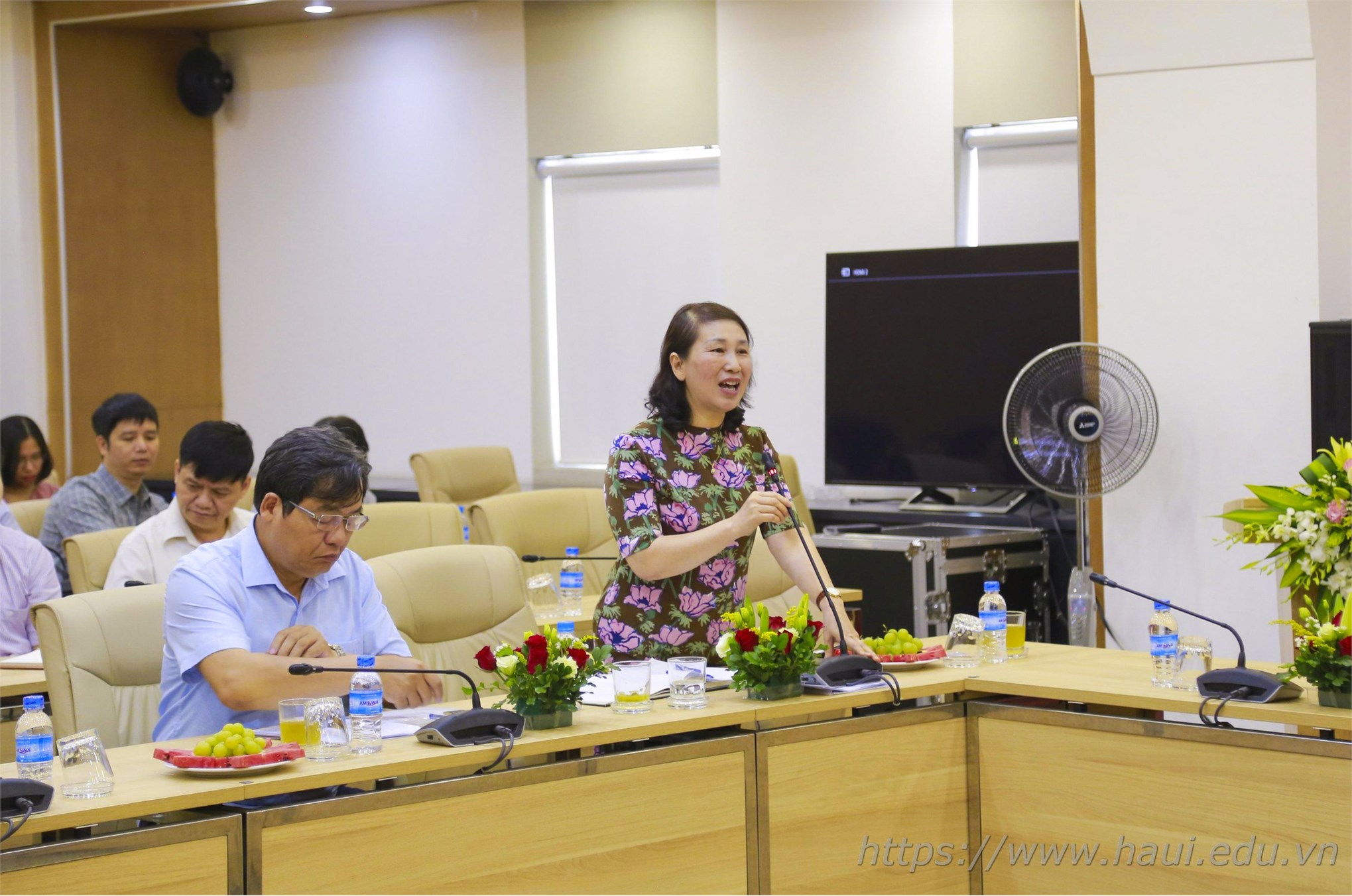 Hanoi University of Industry successfully applied the blended learning method in non-professional English training according to career orientation 