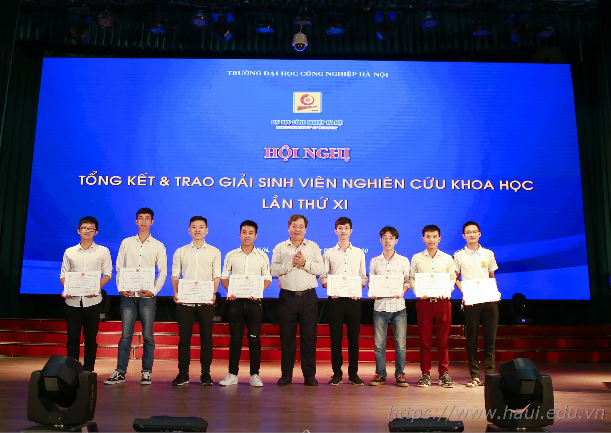 The closing and awarding ceremony of students scientific research 2020