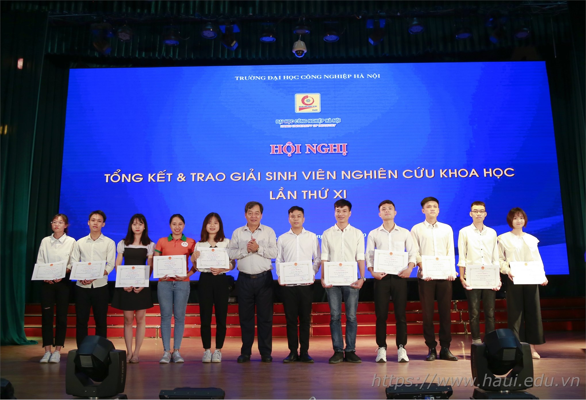 The closing and awarding ceremony of students scientific research 2020