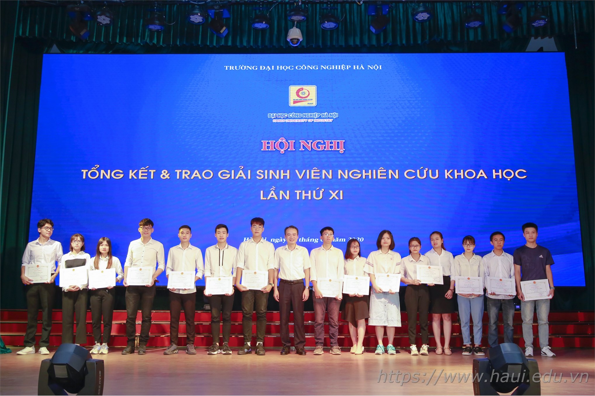 The closing and awarding ceremony of students scientific research 2020