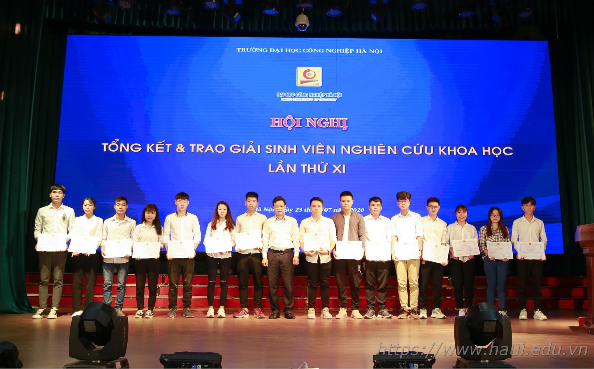 The closing and awarding ceremony of students scientific research 2020