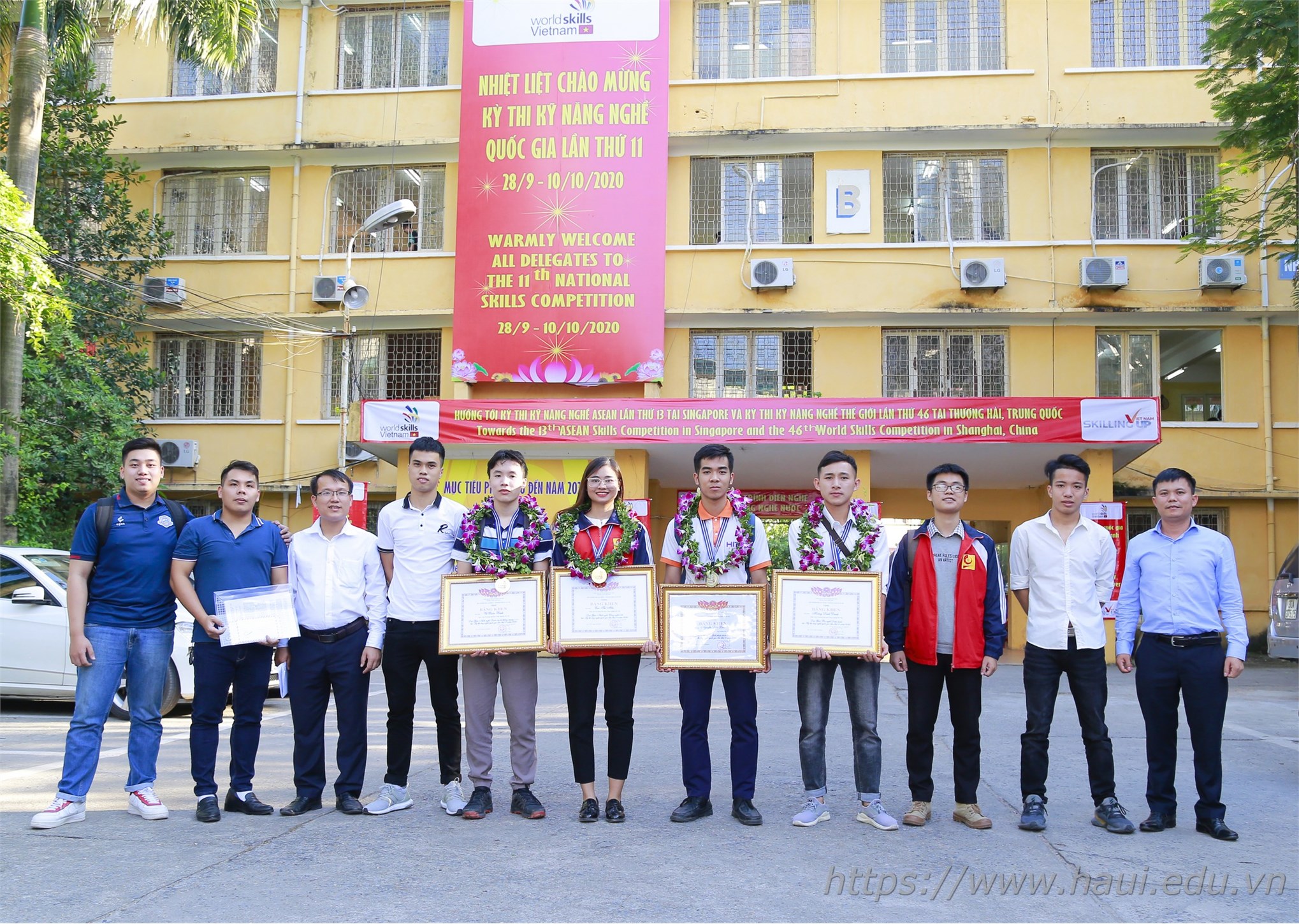 Đoàn thí sinh Đại học Công nghiệp Hà Nội đạt 4 huy chương vàng tại Kỳ thi Kỹ năng nghề Quốc gia năm 2020