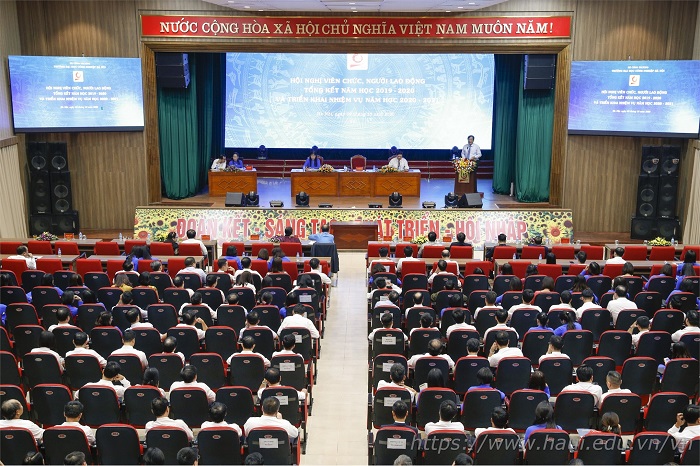 Hội nghị viên chức, tổng kết năm học 2019 - 2020 và triển khai nhiệm vụ năm học 2020 - 2021