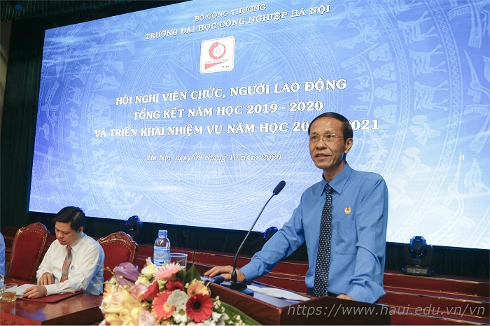 Hội nghị viên chức, tổng kết năm học 2019 - 2020 và triển khai nhiệm vụ năm học 2020 - 2021