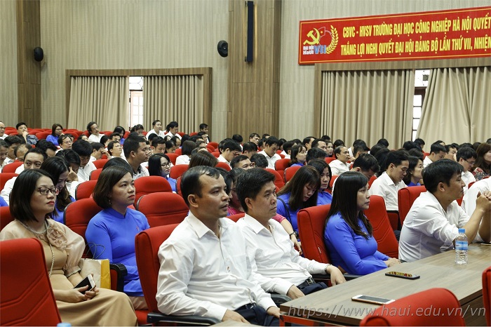 Hội nghị viên chức, tổng kết năm học 2019 - 2020 và triển khai nhiệm vụ năm học 2020 - 2021