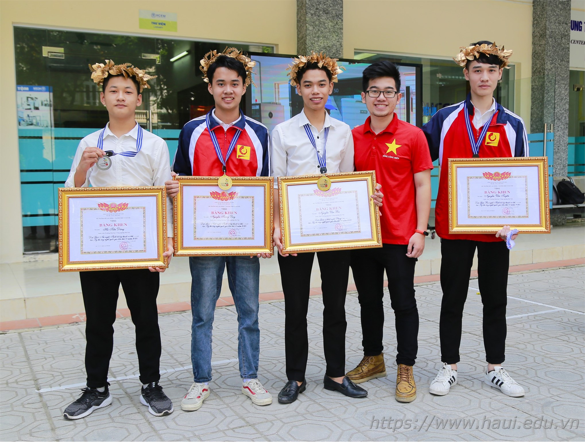 HaUI students won 4 Gold Medals at the National Vocational Skills Competition 2020 