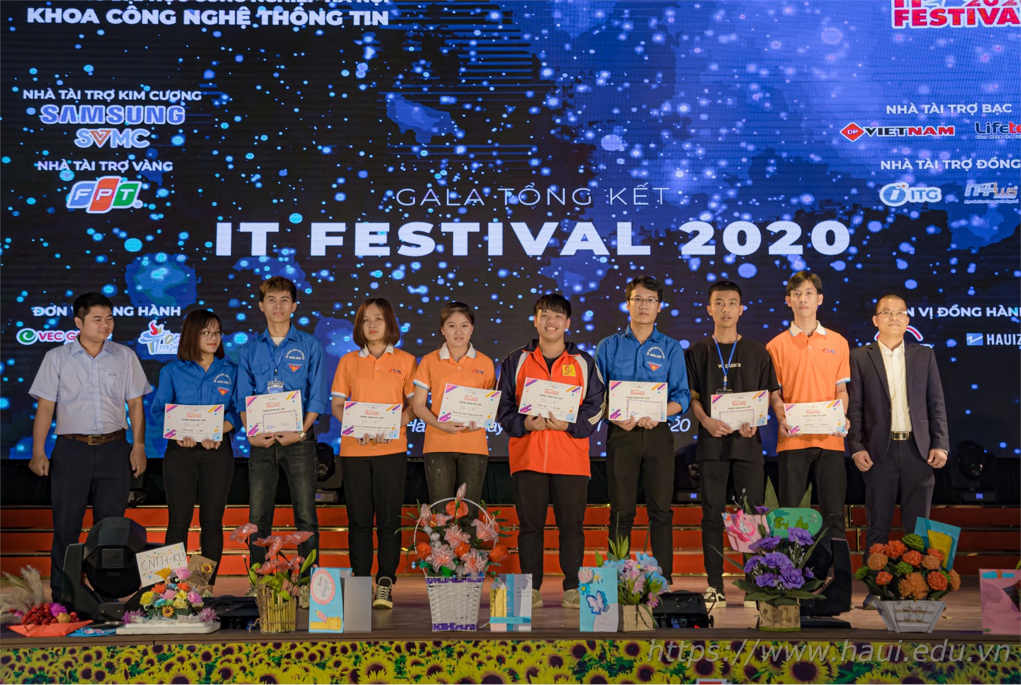 Tưng bừng Ngày hội Công nghệ Thông tin - IT Festival 2020 chào mừng ngày Nhà giáo Việt Nam