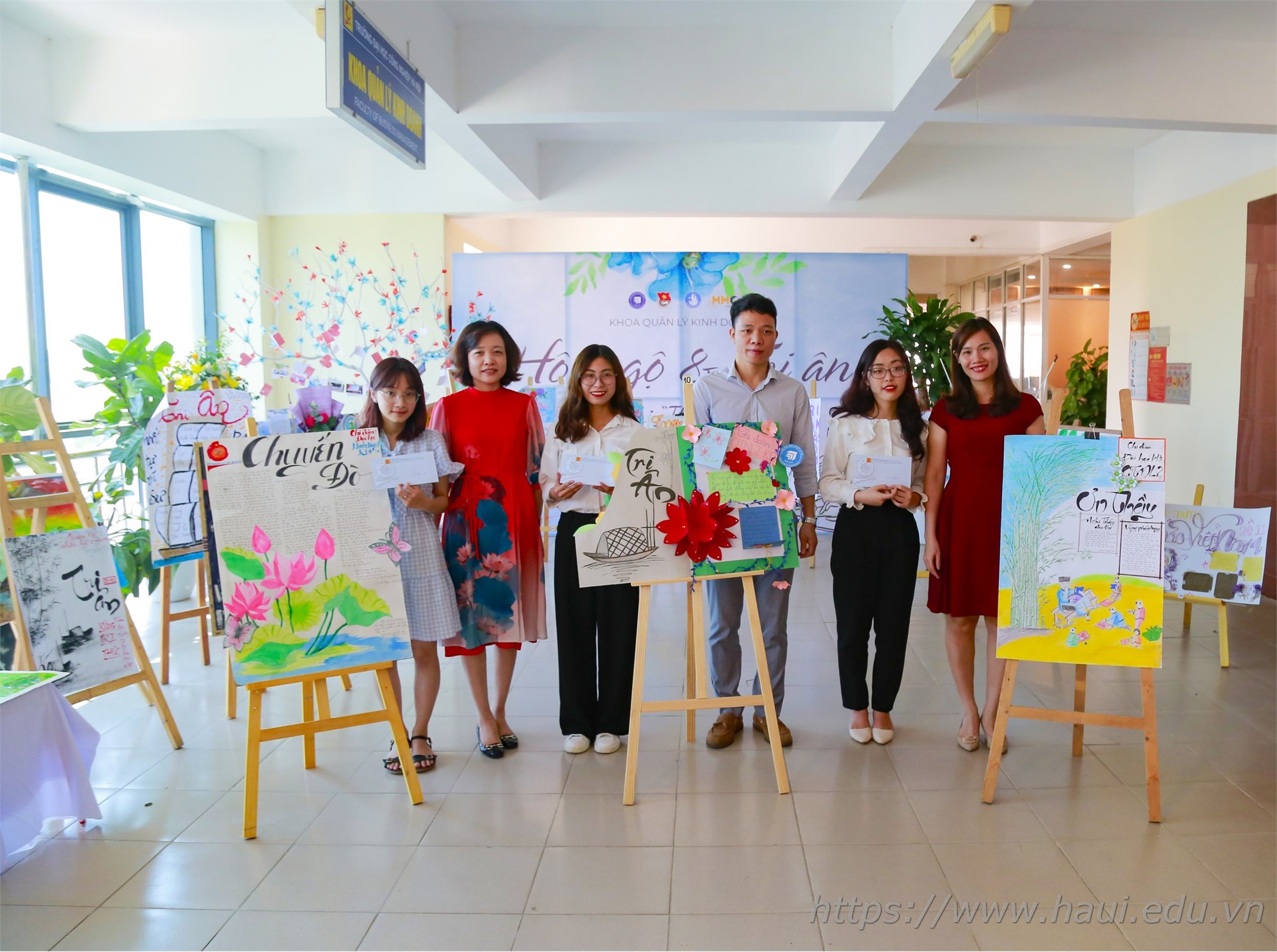`Greeting Card Designing` contest to celebrate Vietnamese Teachers' Day