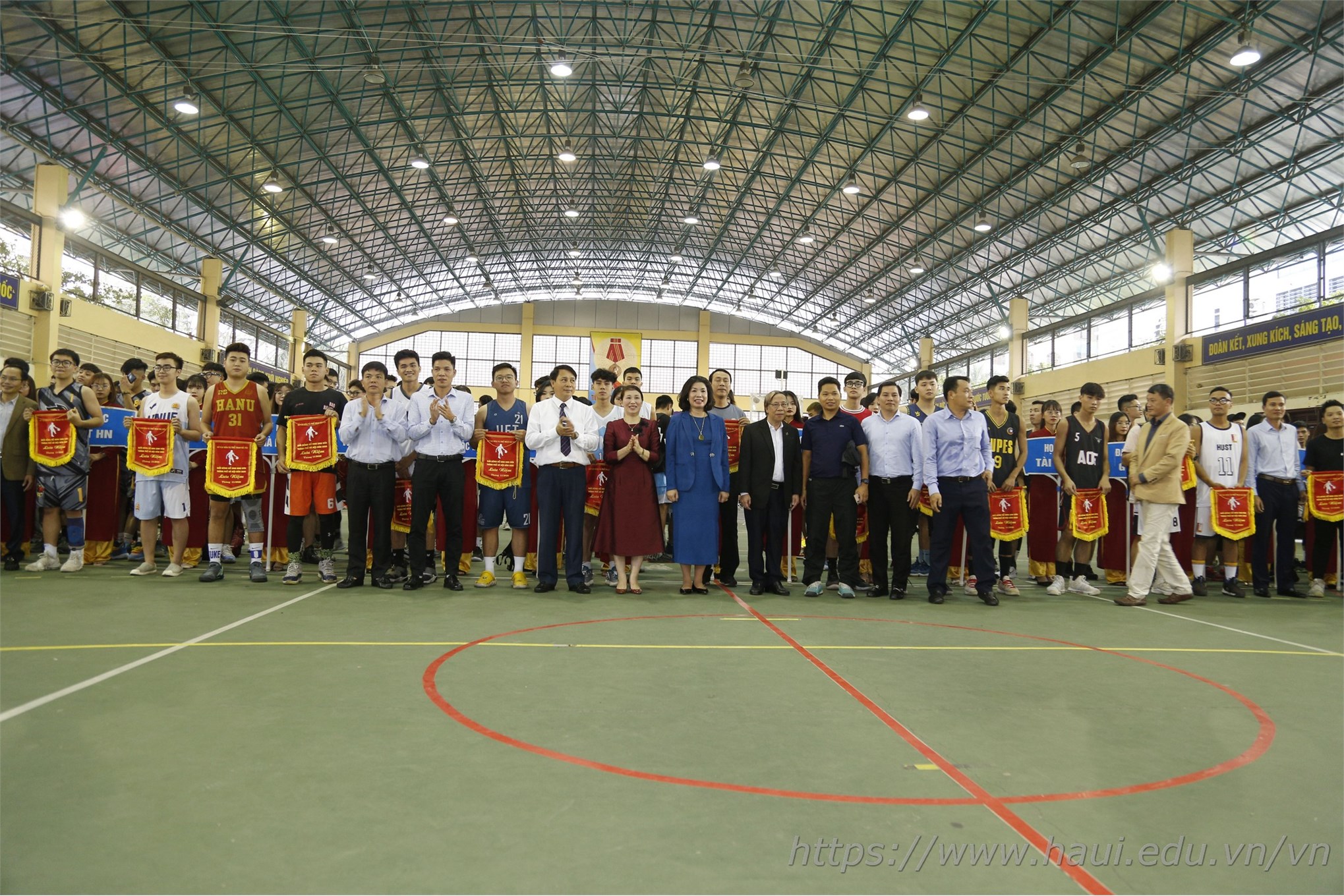 Khai mạc Giải bóng rổ nam sinh viên Hà Nội năm 2020