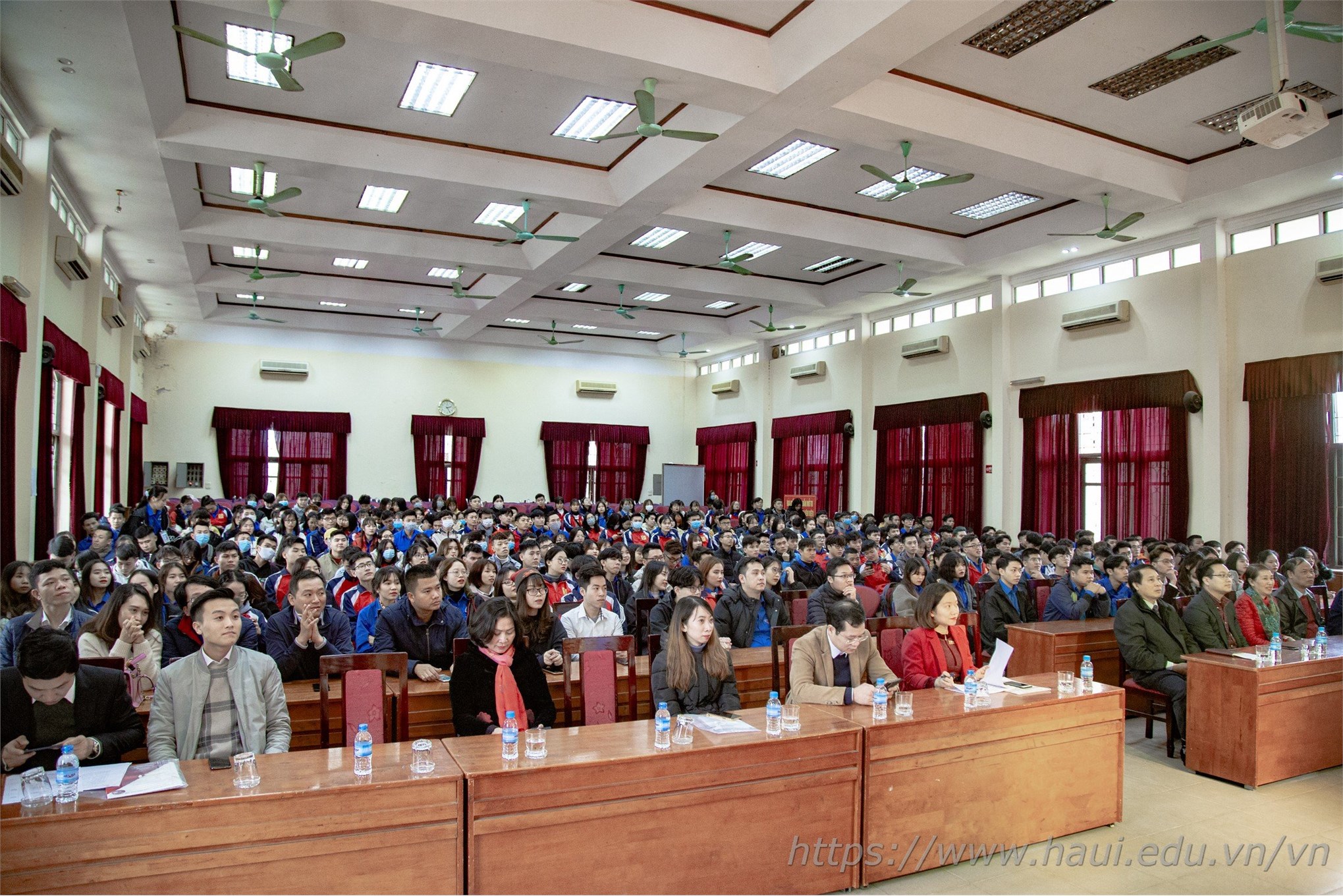 Hội nghị tổng kết công tác Đoàn Hội và phong trào thanh niên sinh viên năm học 2019 - 2020