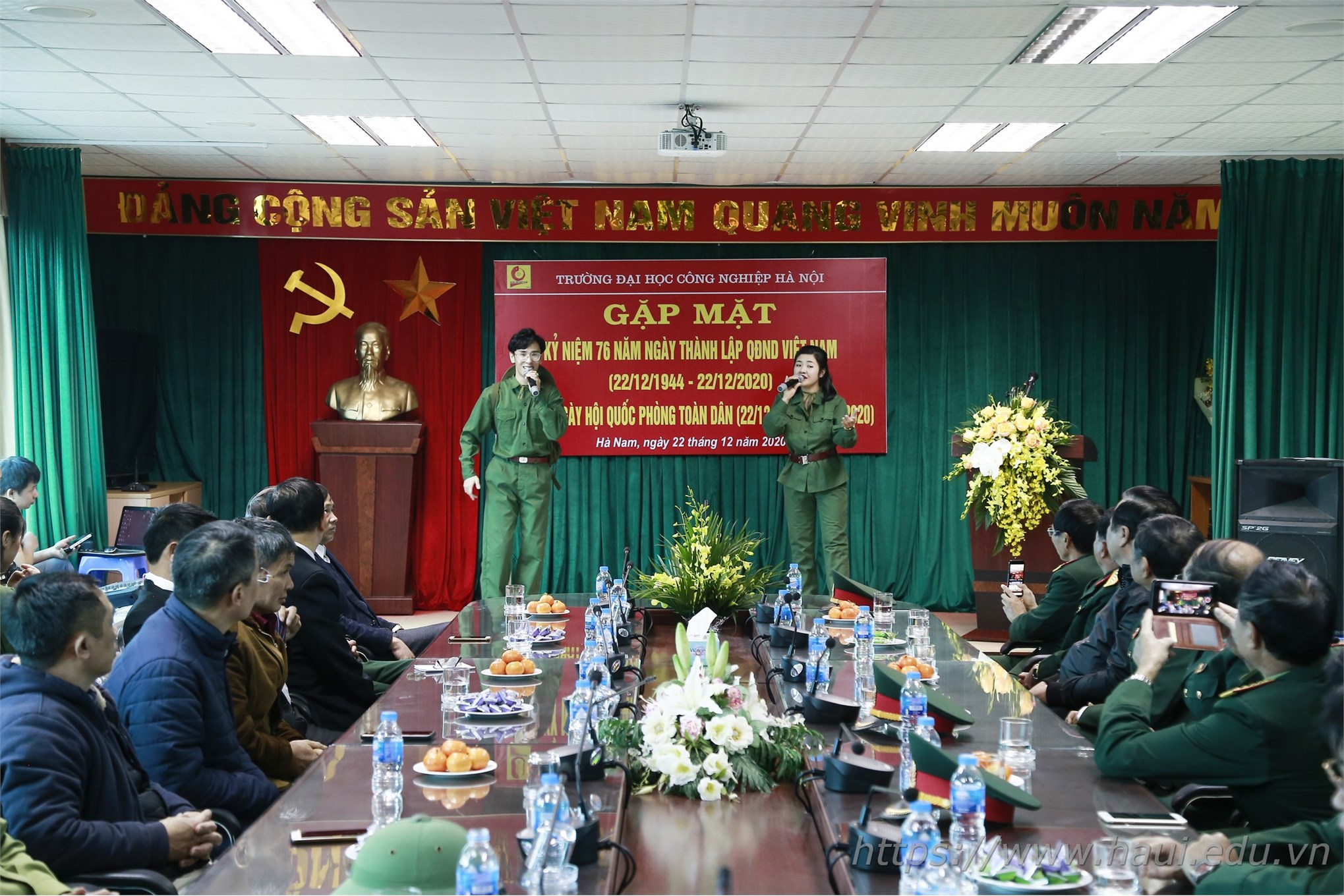 Gặp mặt kỷ niệm 76 năm ngày thành lập Quân đội nhân dân Việt Nam và 31 năm ngày hội Quốc phòng toàn dân 22/12