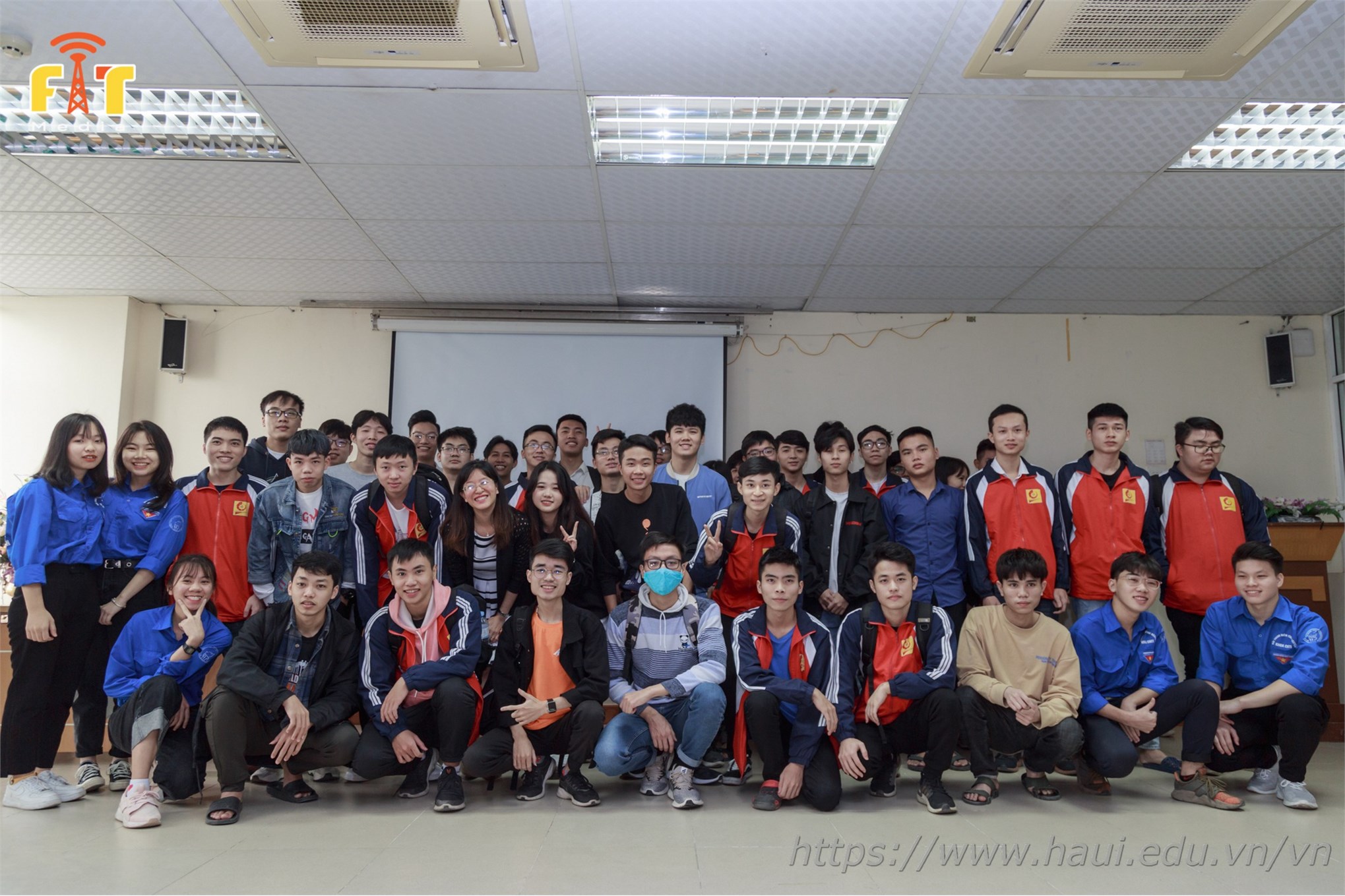 Nearly 600 internships and employment opportunities for IT students