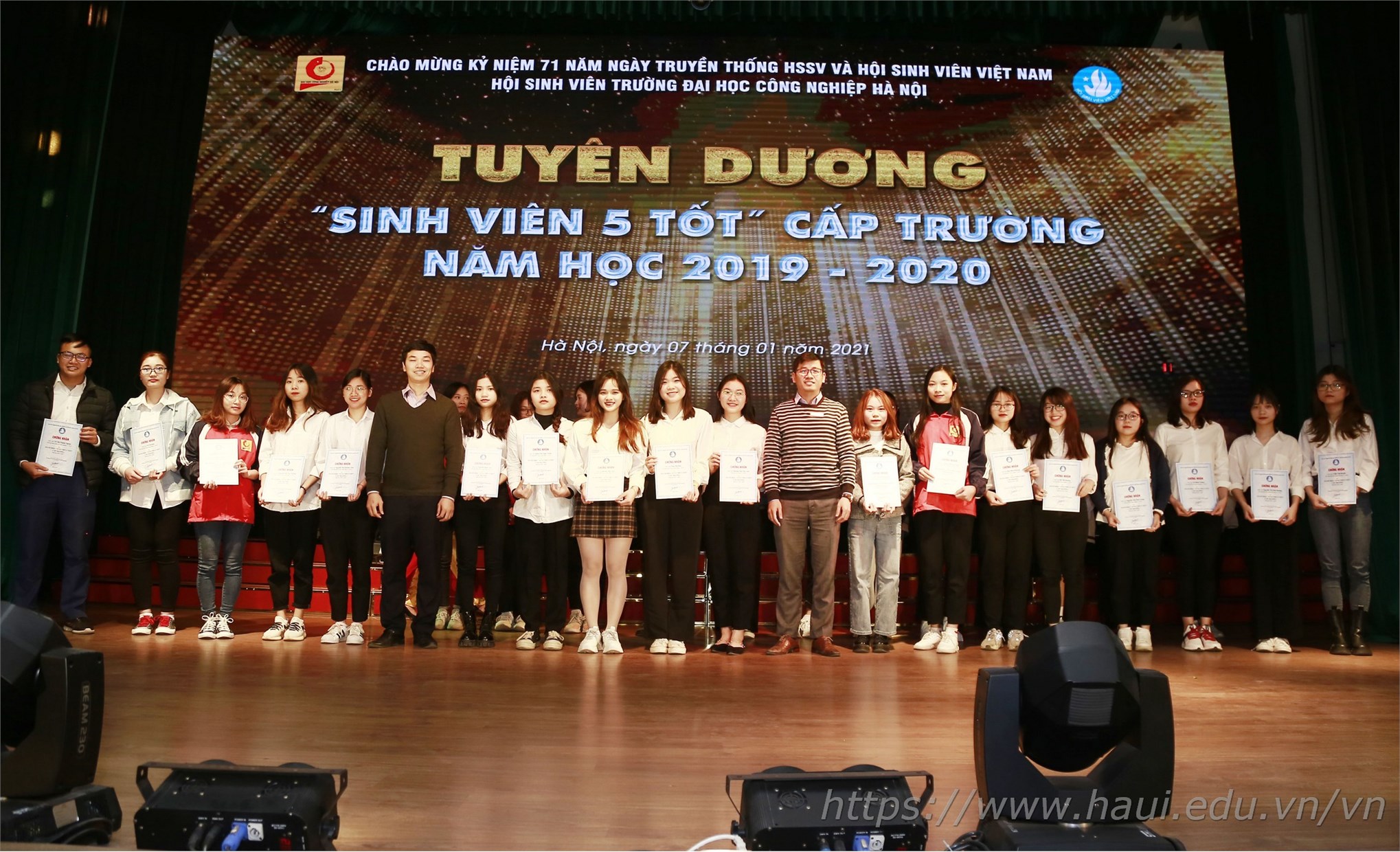 Kỷ niệm 71 năm ngày truyền thống học sinh, sinh viên và Hội sinh viên Việt Nam 