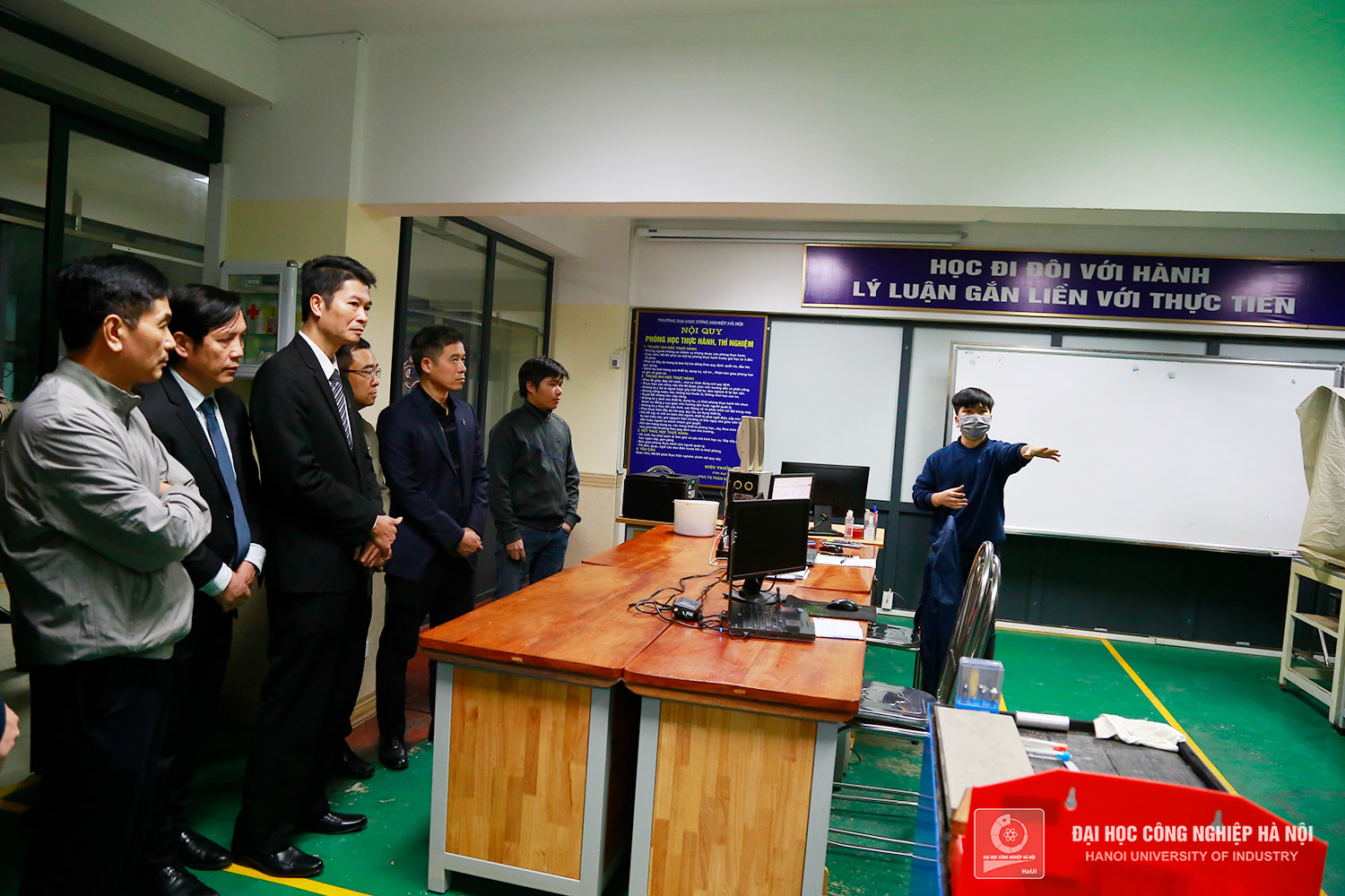 Delegation of the National University of Civil Engineering paid a working visit to HaUI
