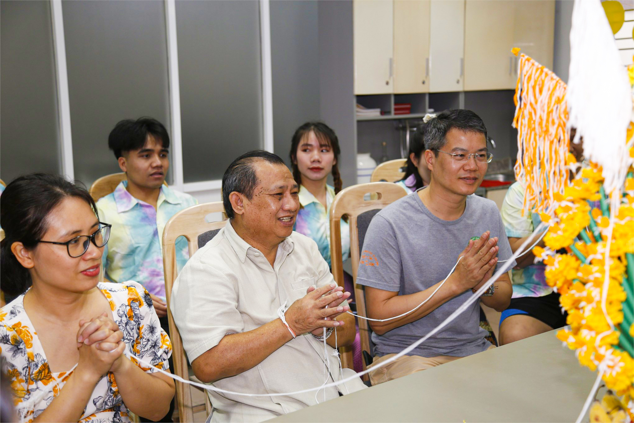 Lưu học sinh Lào vui tết cổ truyền tại trường Đại học Công nghiệp Hà Nội