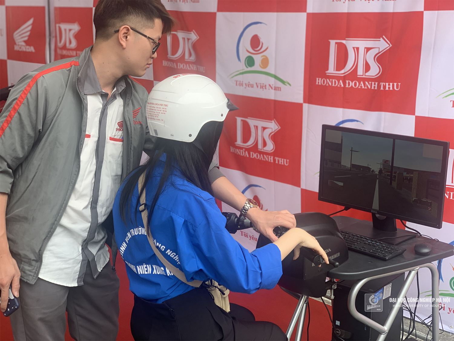 Traffic Culture Festival of HaUI students in 2021