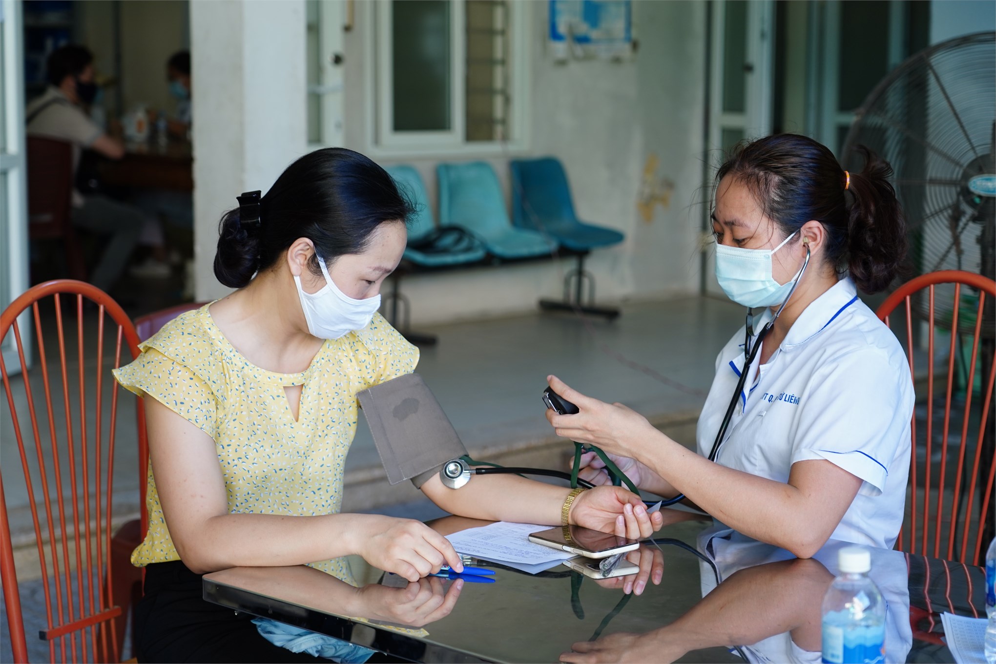 Viên chức, người lao động trường Đại học Công nghiệp Hà Nội được tiêm vắc xin COVID-19