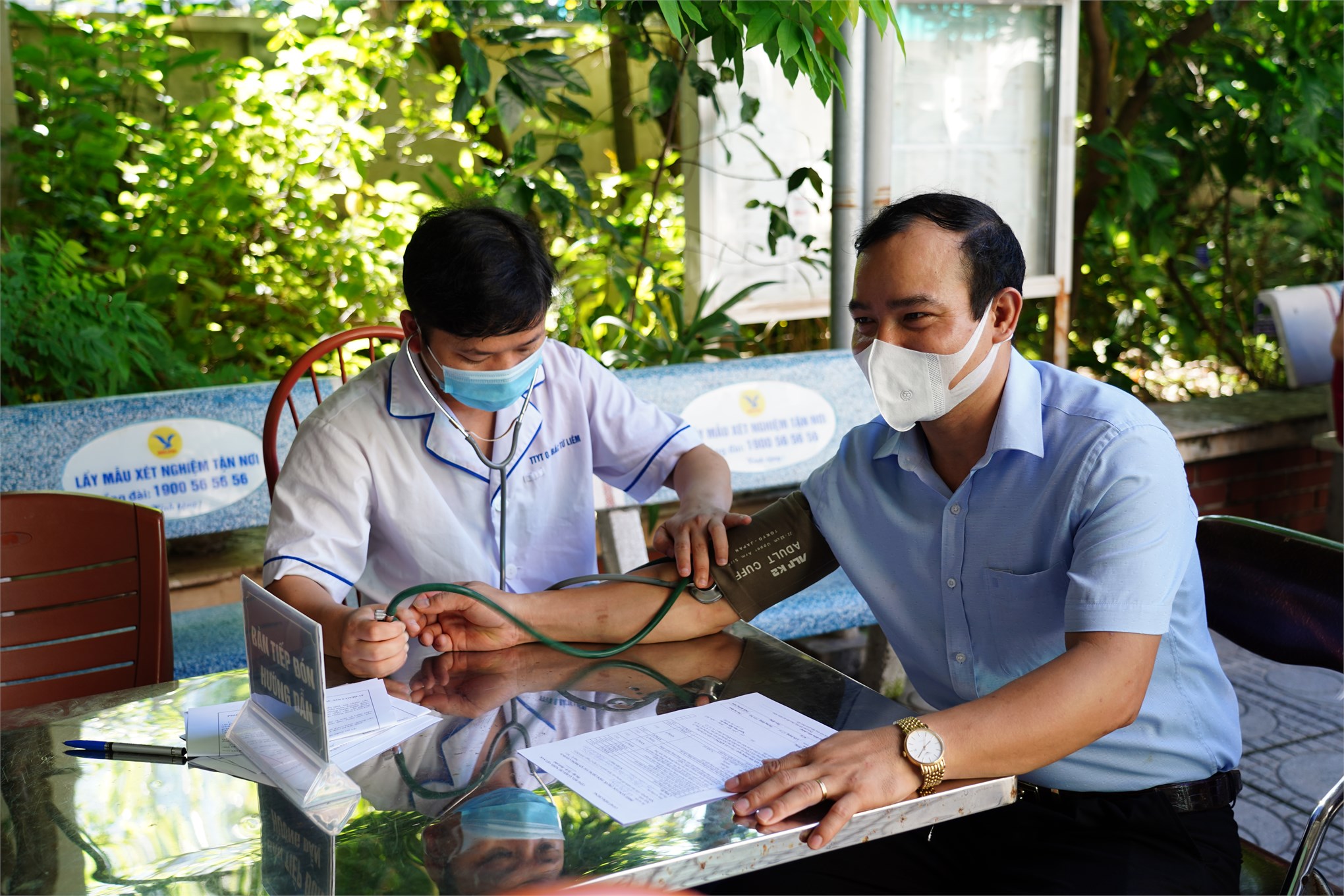 Viên chức, người lao động trường Đại học Công nghiệp Hà Nội được tiêm vắc xin COVID-19