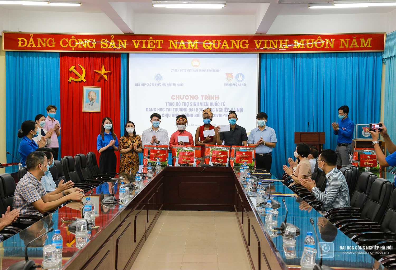 Assisting HaUI international students amid prolonged COVID-19 social distancing