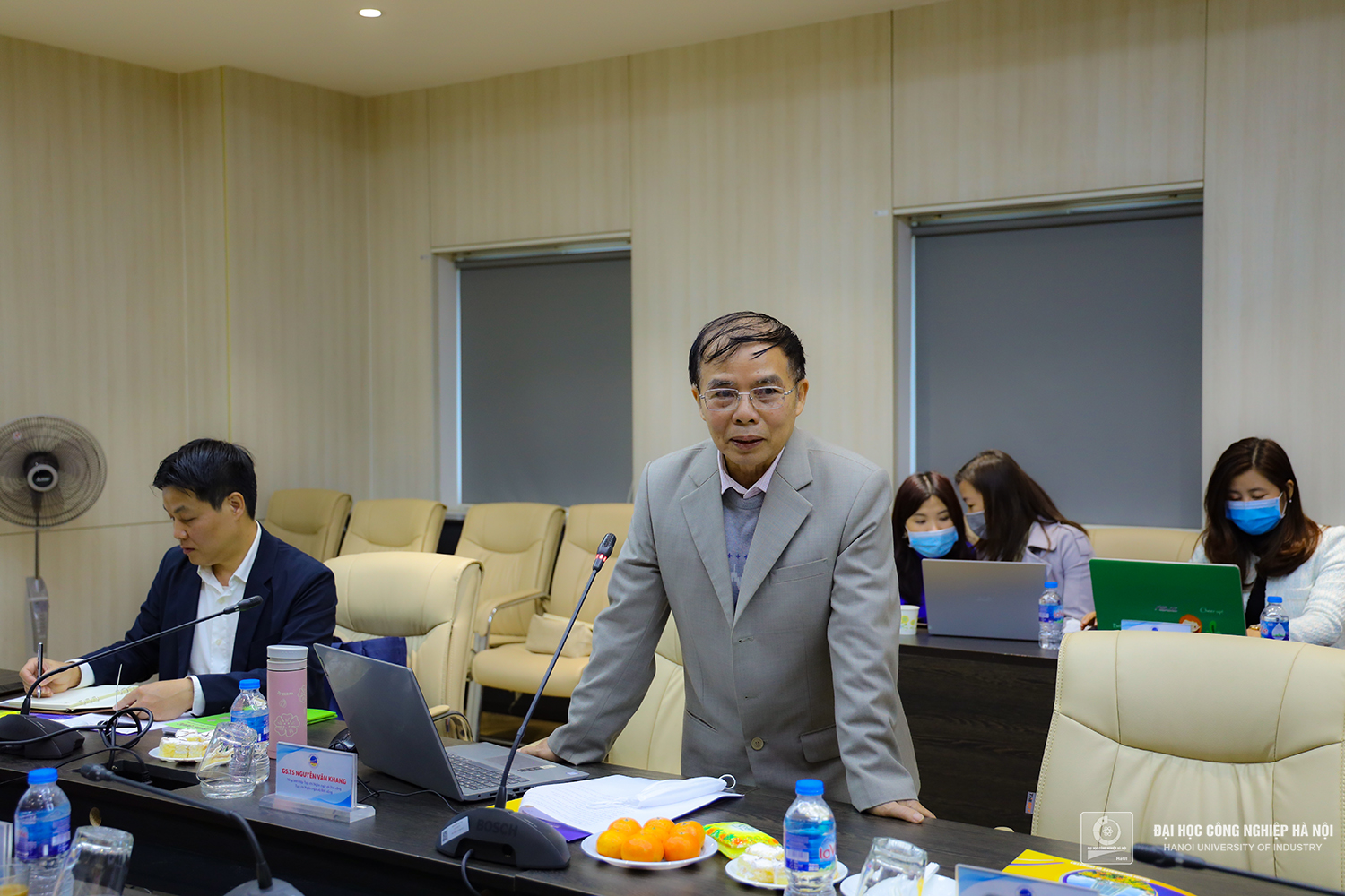 Training in Applied Linguistics in Vietnam: Trends and Solutions