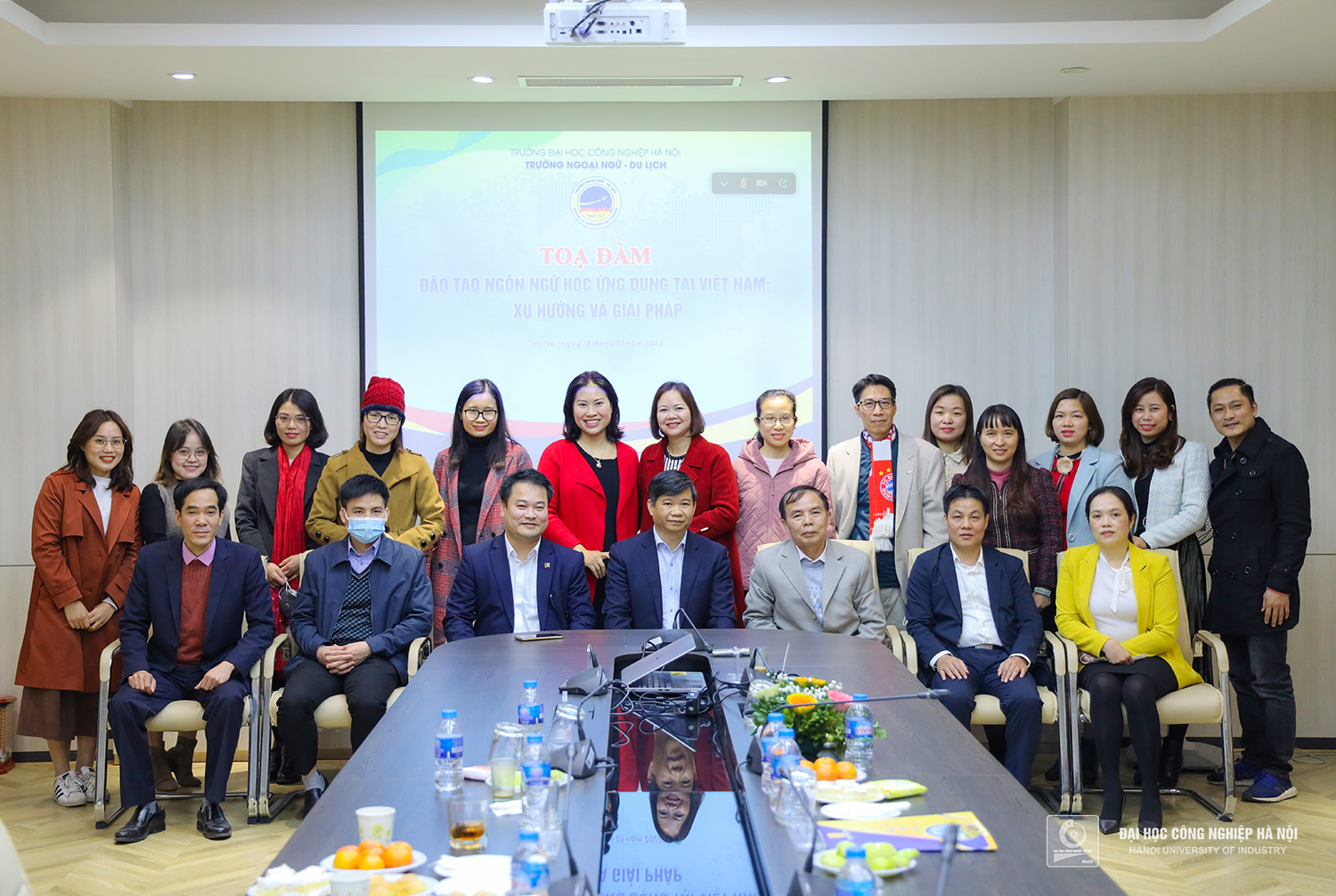 Training in Applied Linguistics in Vietnam: Trends and Solutions
