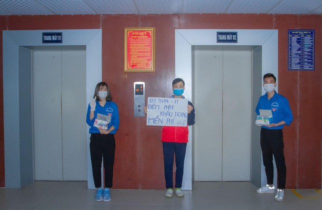 The multitalented male student of HaUI used to be a shy boy