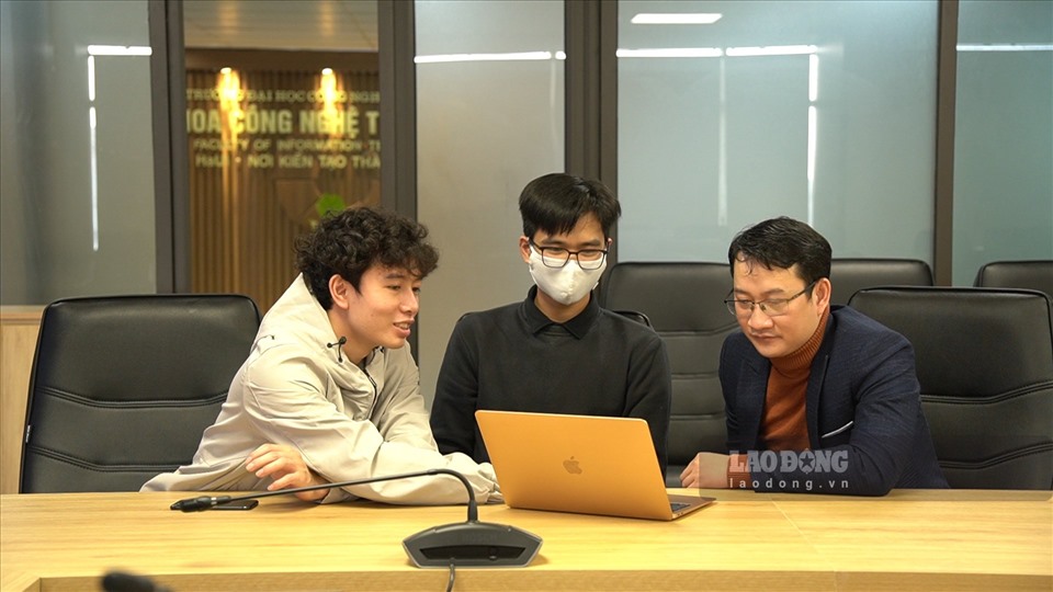 HaUI students apply AI to develop exam cheating detection software