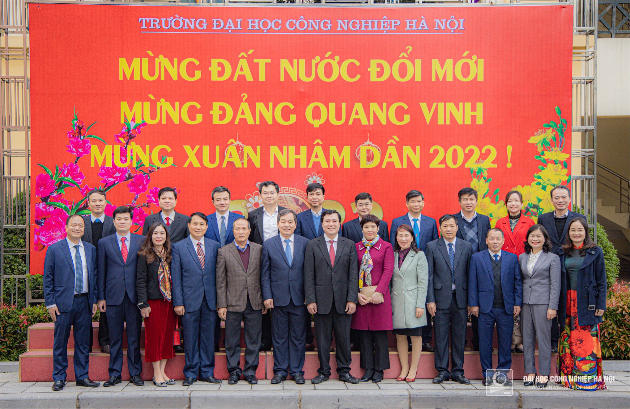 The Announcement of the Resolution to recognize the University Council, the Resolution to appoint to the position of Vice-President and to establish the School of Languages and Tourism