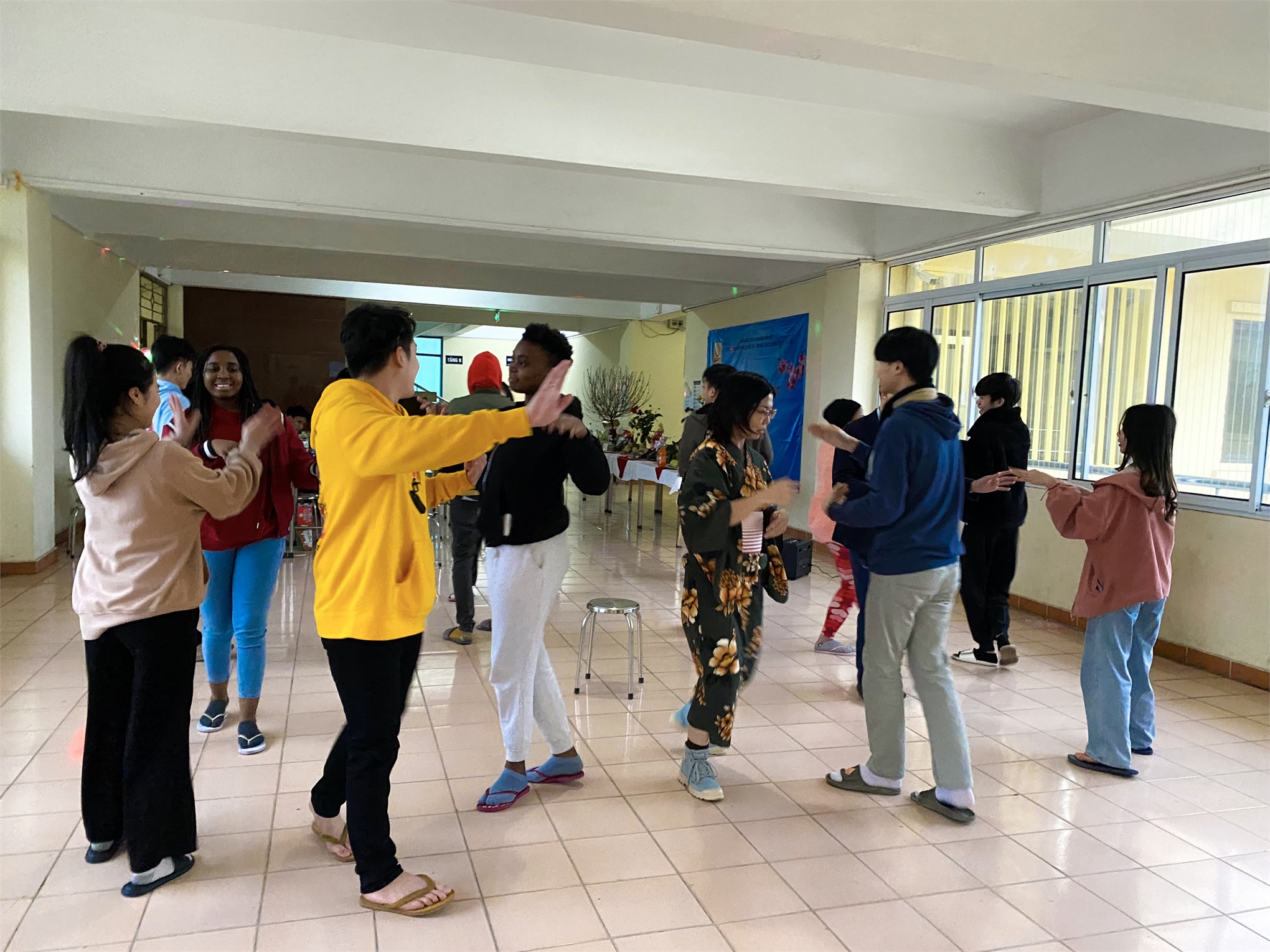 HaUI organizes activities welcoming Tet holiday for international students