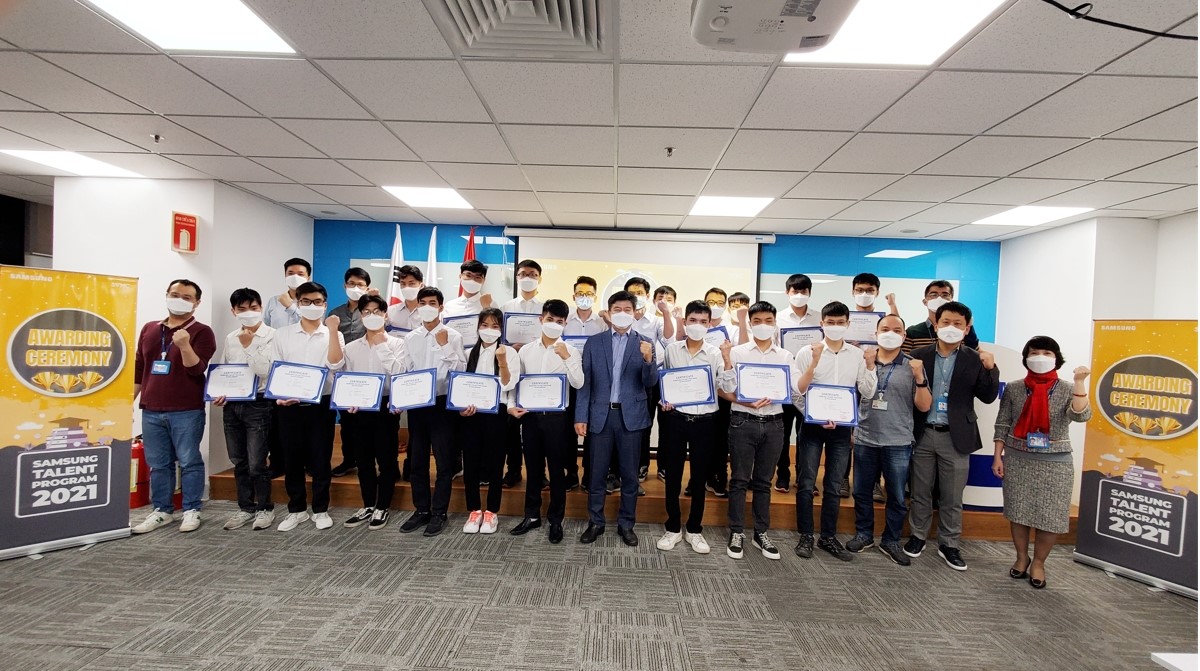 Sinh viên HaUI nhận học bổng Tài năng Samsung 