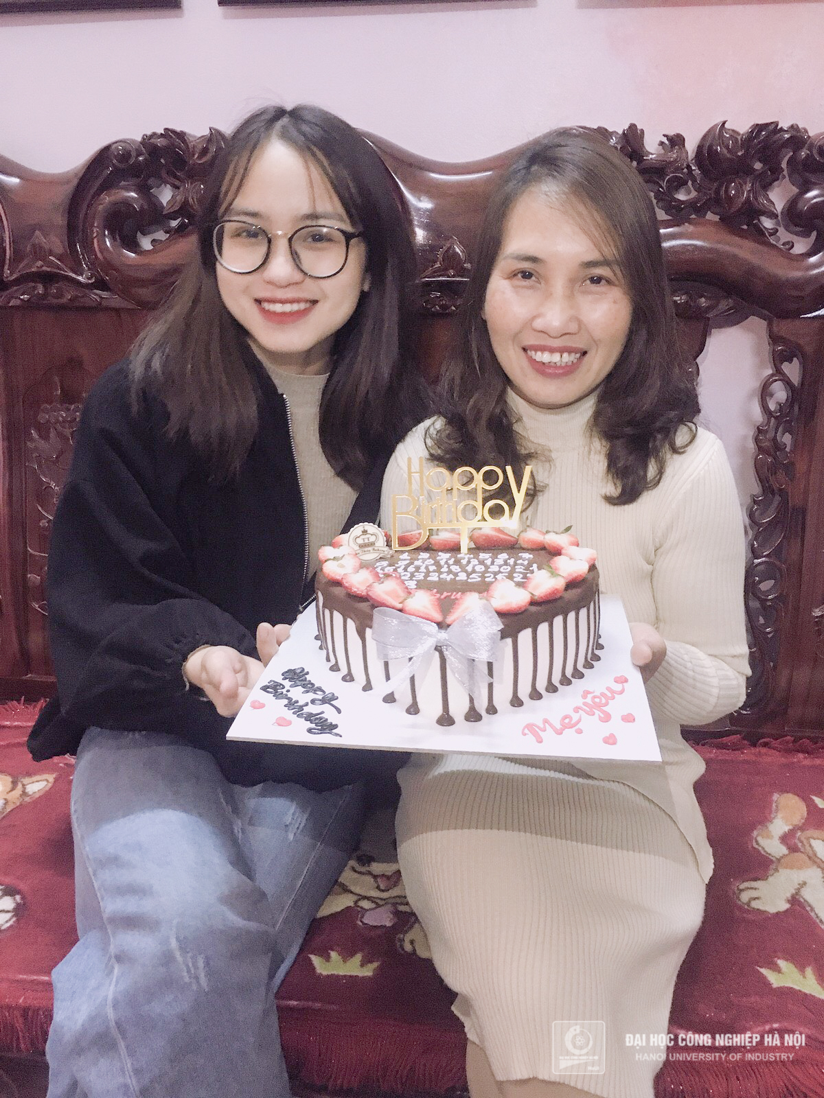 Scholarship hunting experience from a schoolgirl of Faculty of Auditing - Accounting