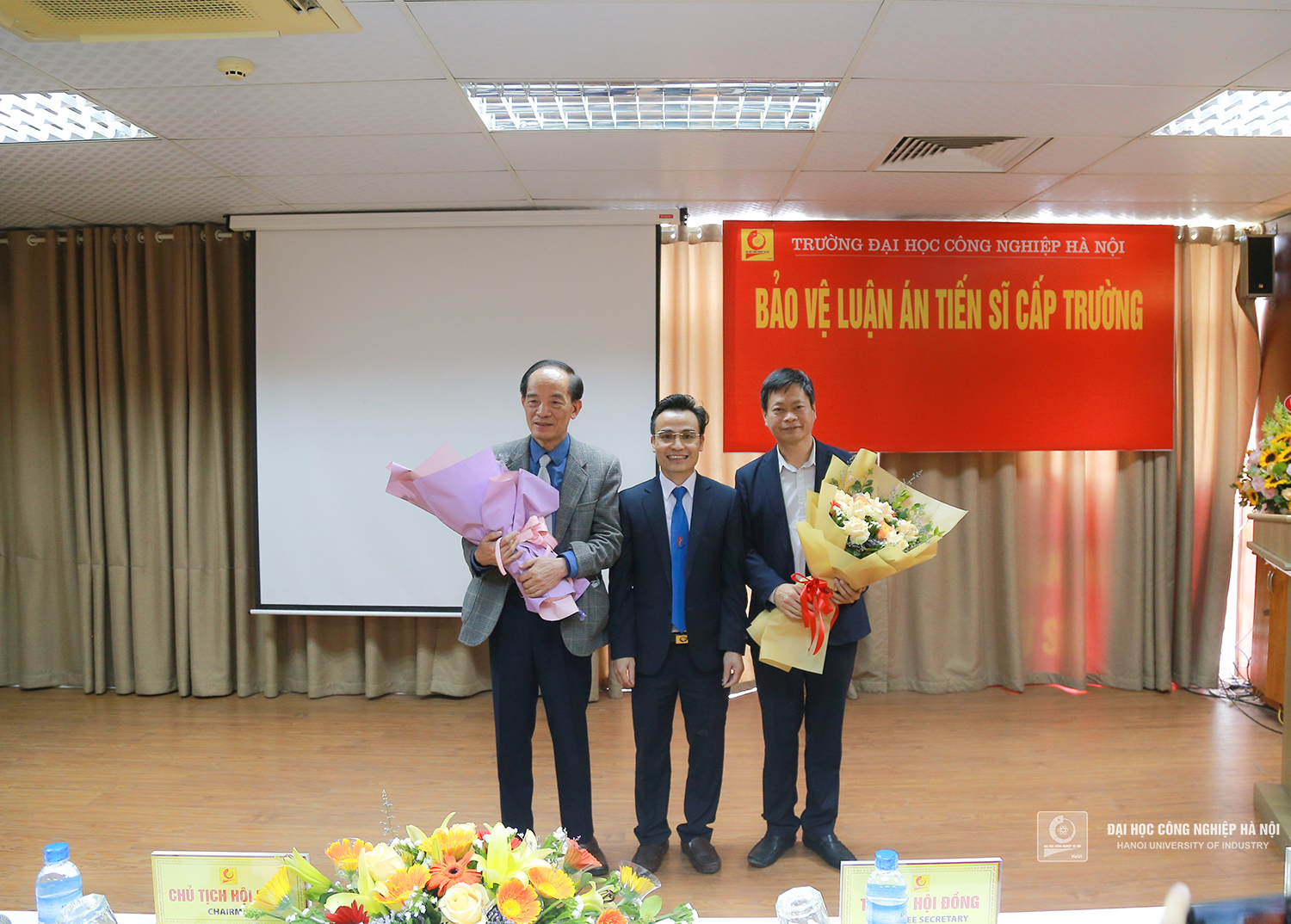 NCS Đặng Xuân Thao bảo vệ thành công Luận án Tiến sĩ cấp trường