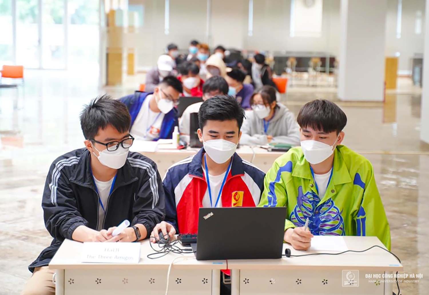 HaUI students achieved great results at the 30th Informatics Olympiad for Vietnamese students