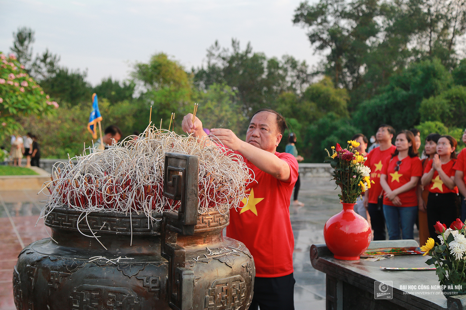 Đoàn công tác Đại học Công nghiệp Hà Nội thăm Điện Biên, Sơn La - vùng Tây Bắc anh hùng!