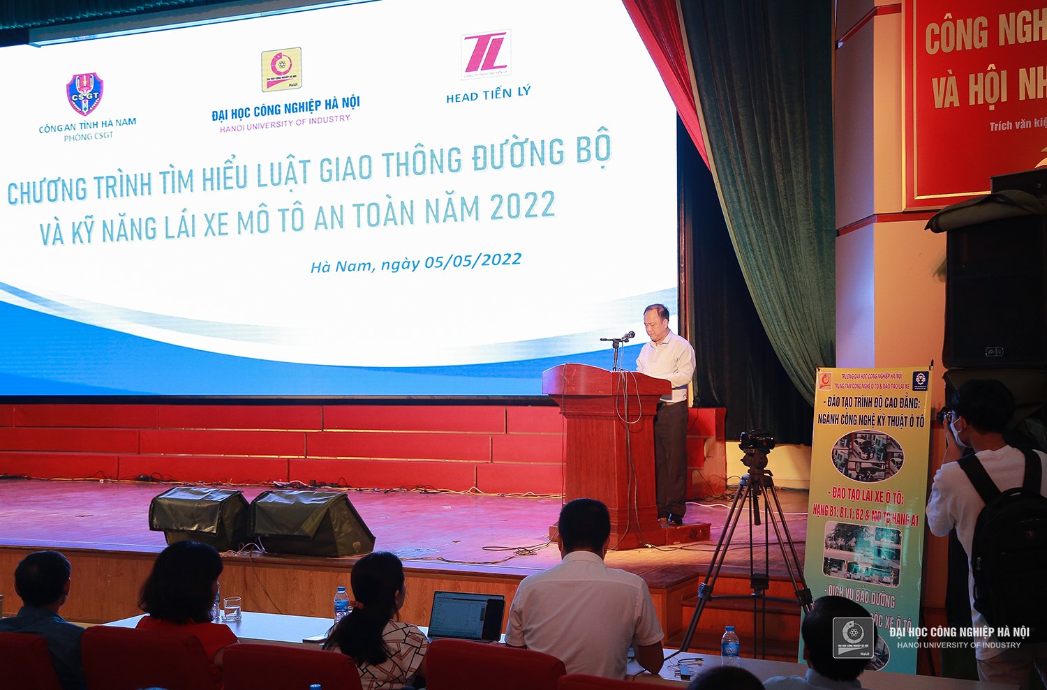 The program of learning Law on Road Traffic and motorcycle riding skills for HaUI students